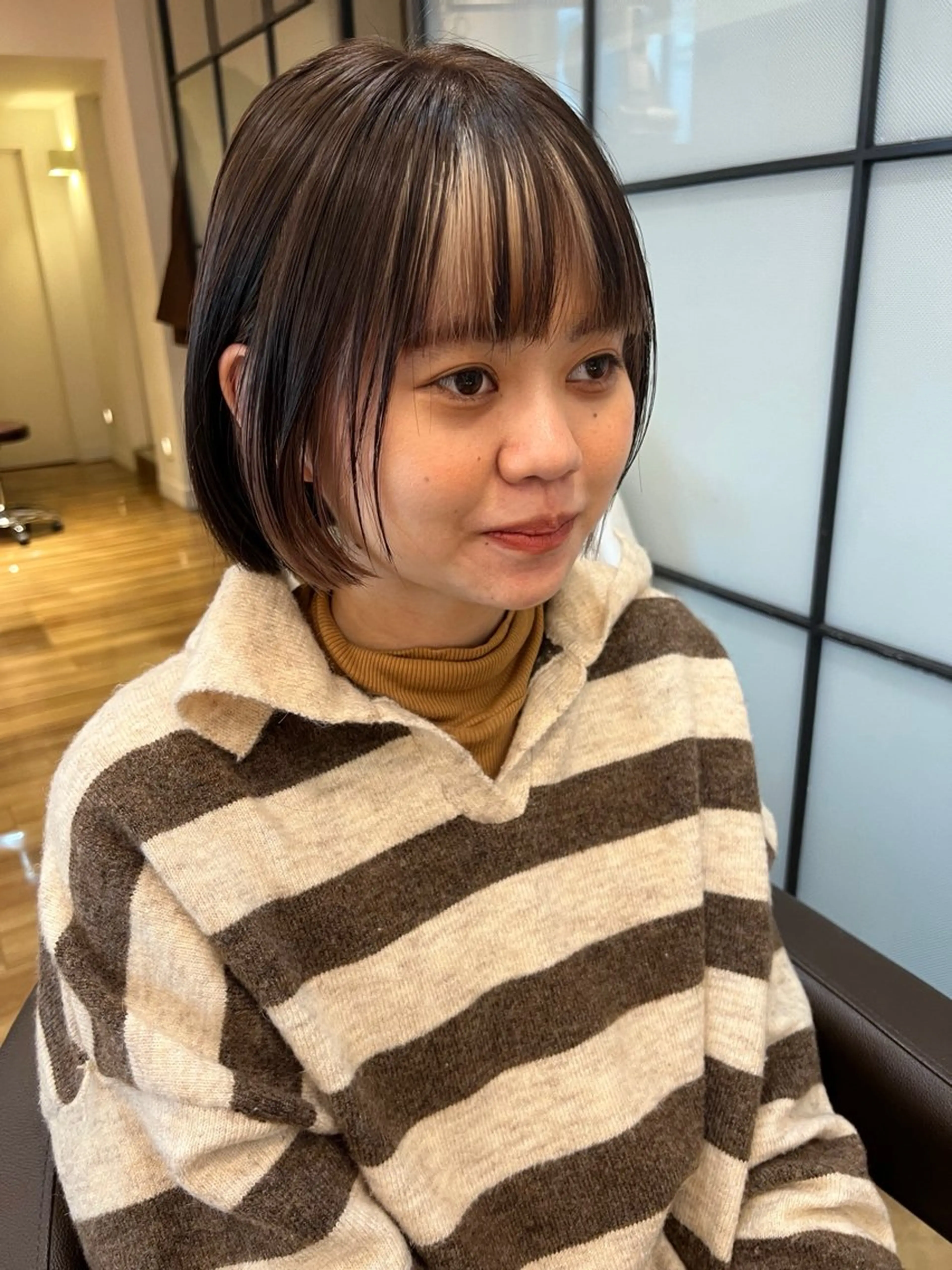 ショート カラー 池田理紗/メンズ カット/切りっぱなしのヘアスタイル