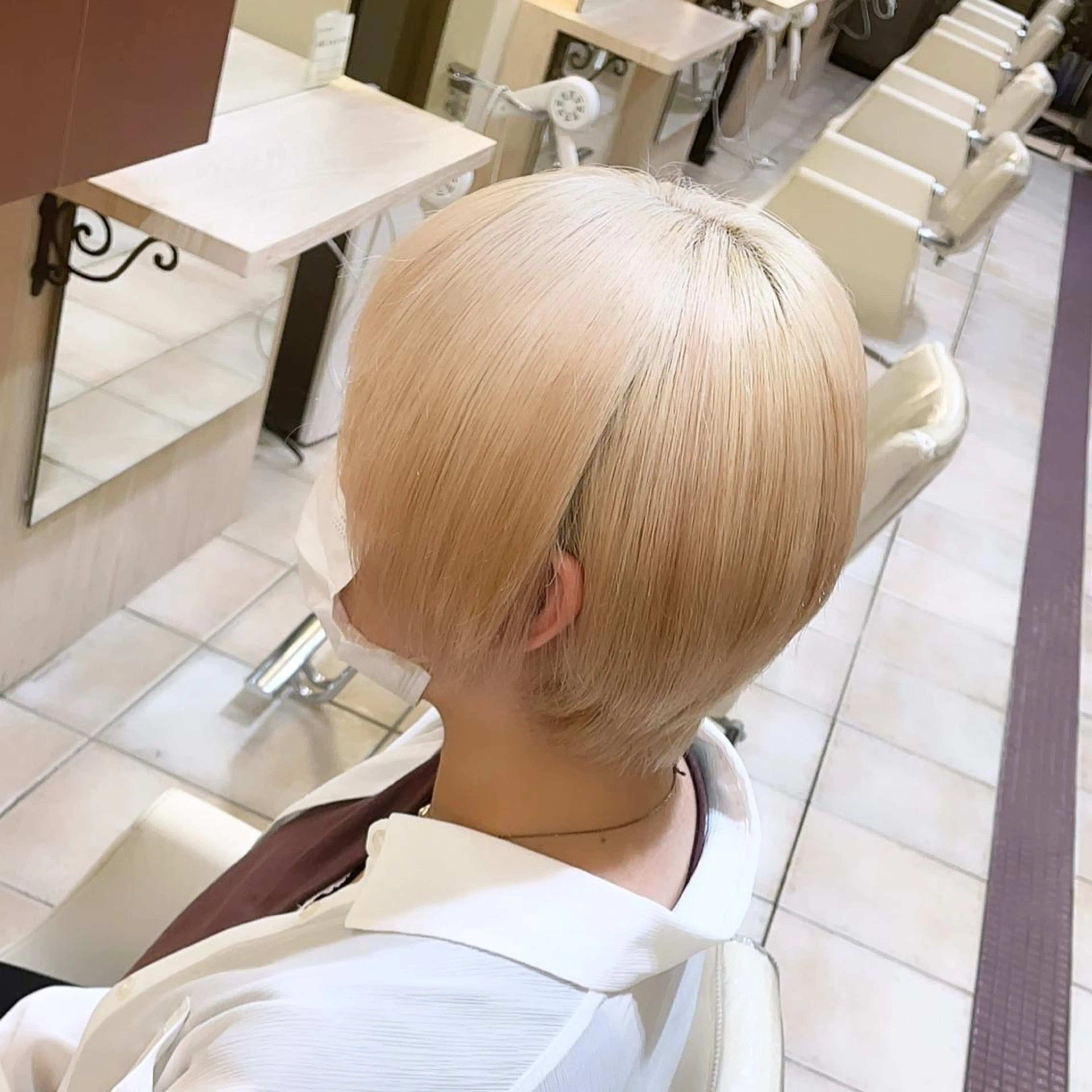 ショート カラー ブリーチ ケアブリーチ ヘアカラー トリートメント tet 店長 RIKITOのヘアスタイル