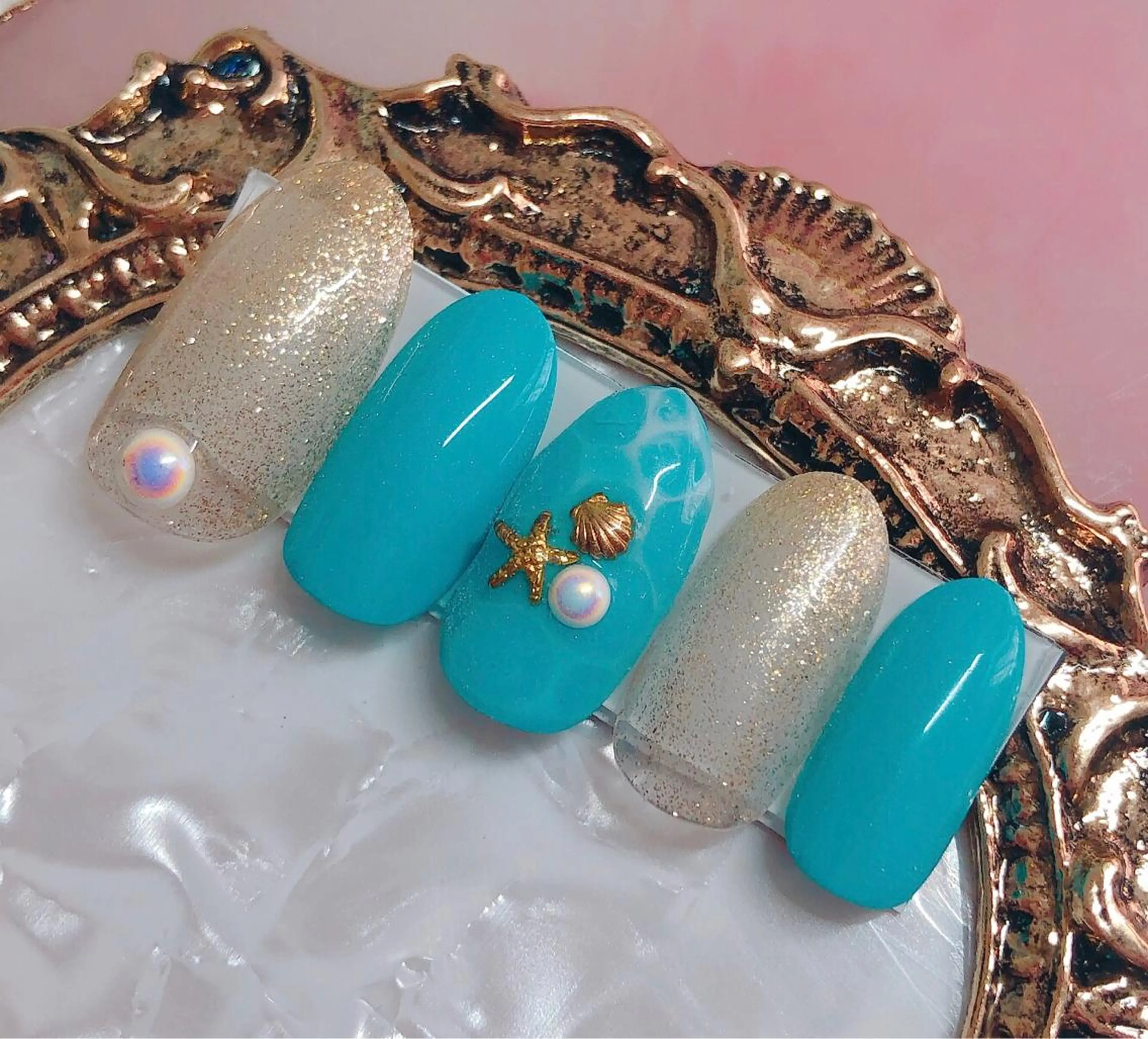 ネイル ハンドネイル CROWN プライベートサロンのネイルデザイン