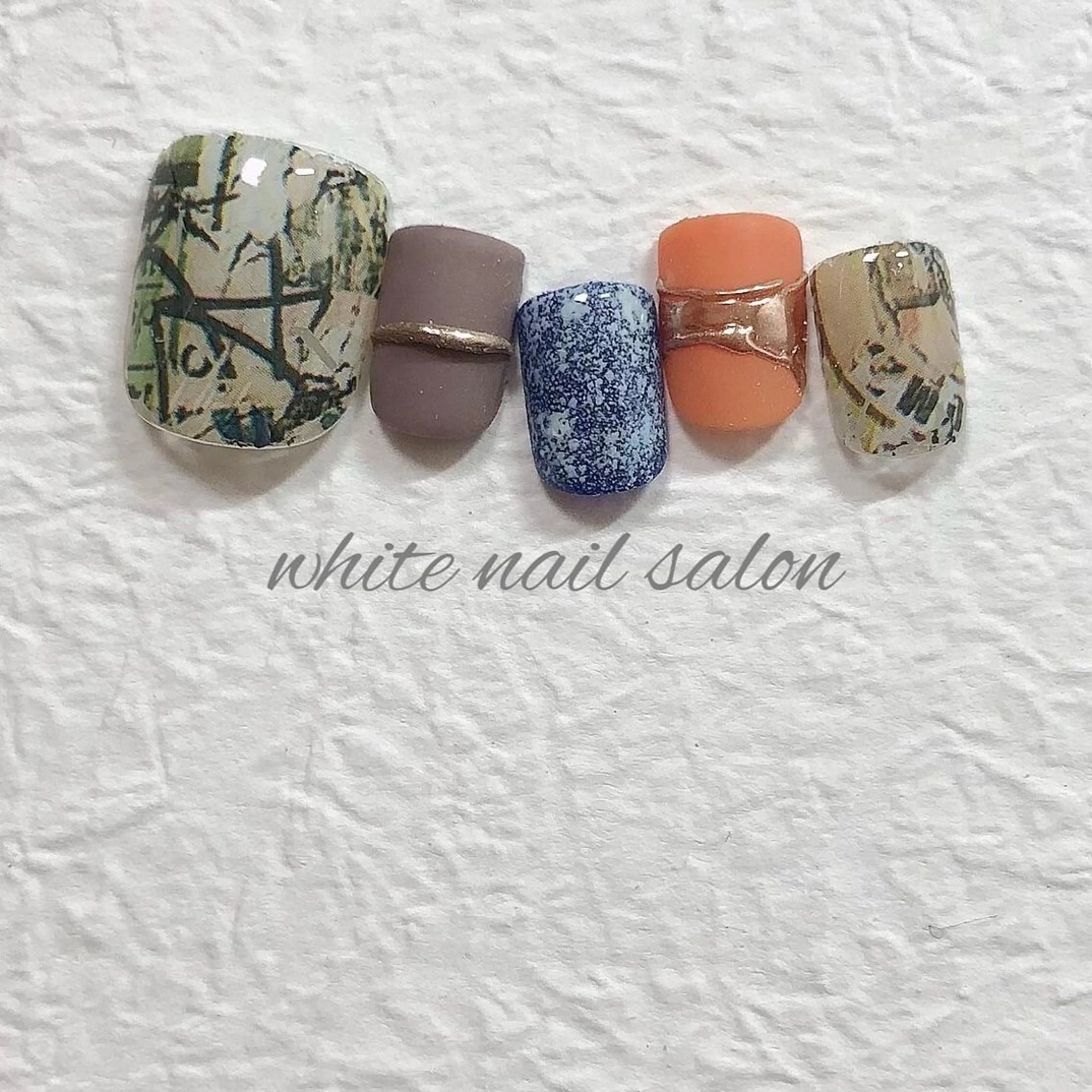 ネイル ジェルネイル ハードジェル 持ち込み ソフトジェル フットネイル white nail salonのネイルデザイン