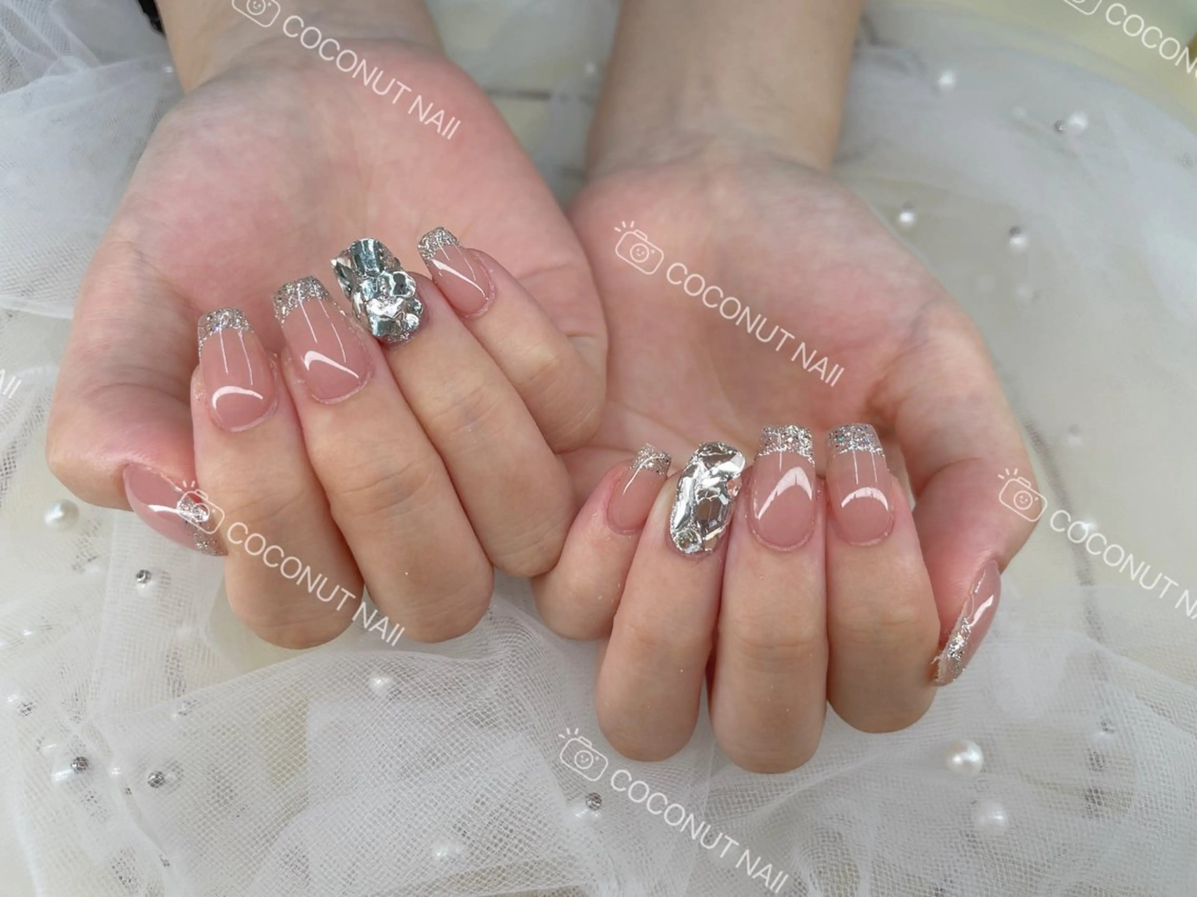 ネイル ハンドネイル 神田 ココナッツのネイルデザイン