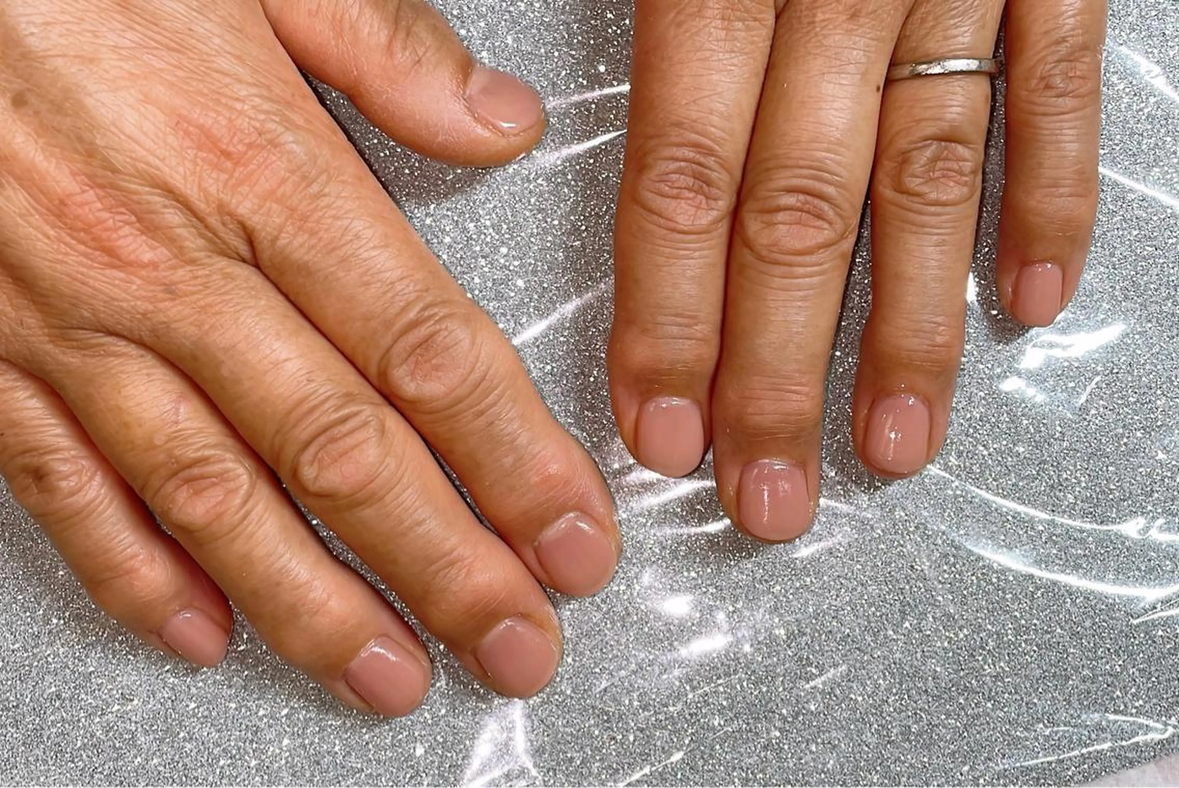 ネイル VIERU 🌈🎀💖のネイルデザイン