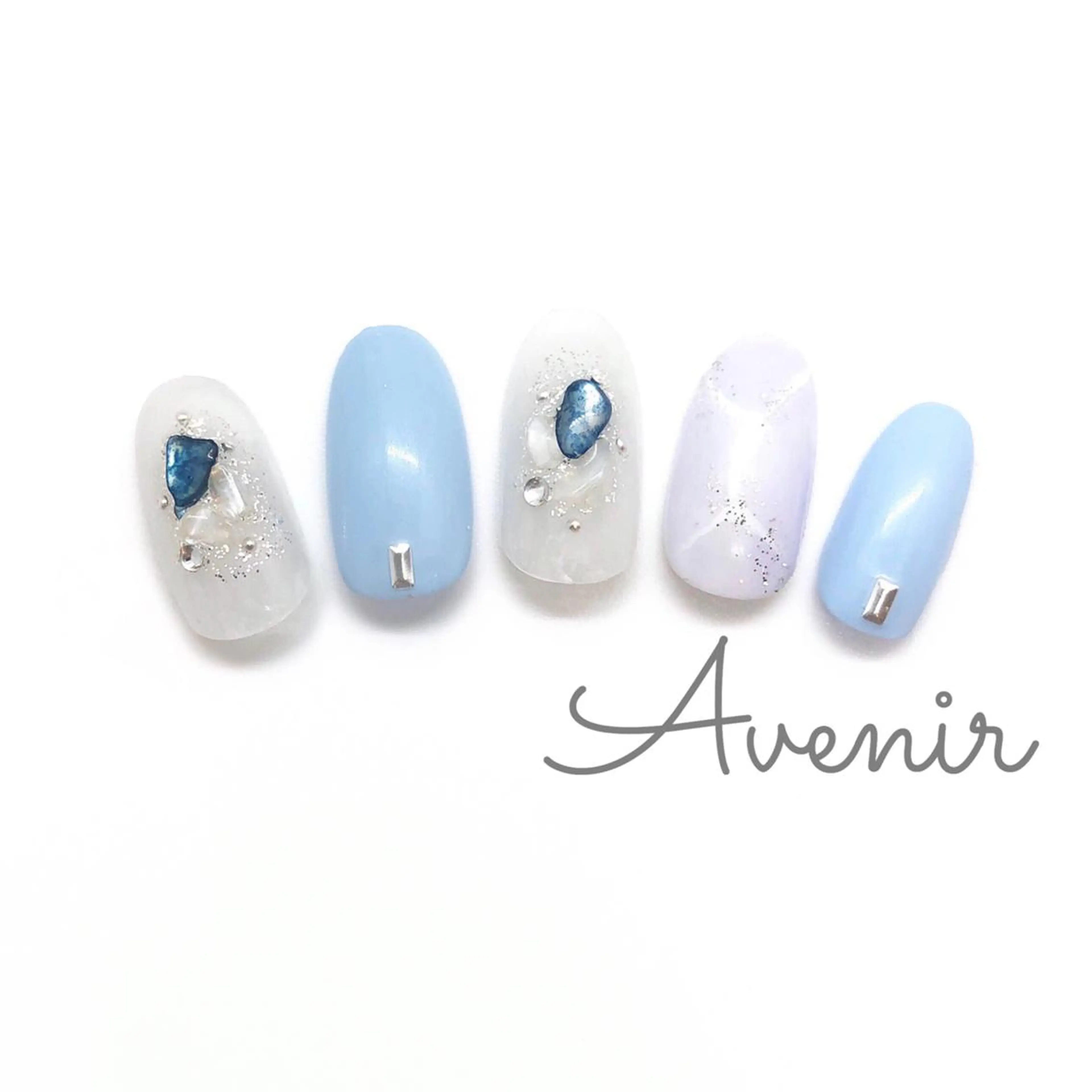 ネイル Avenir 表参道 nail＆eye予約のネイルデザイン