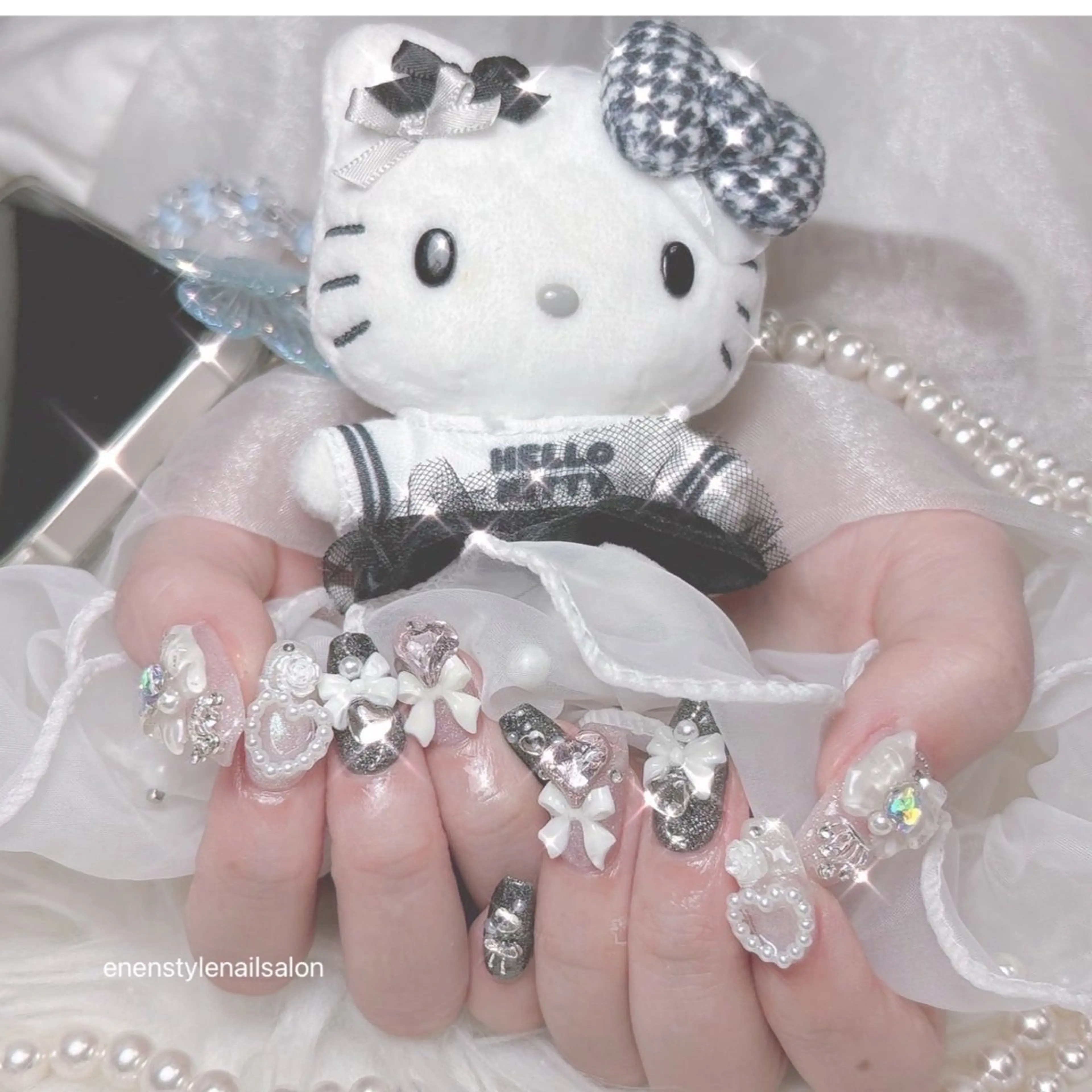 ネイル ハンドネイル 👑enen style👑のネイルデザイン