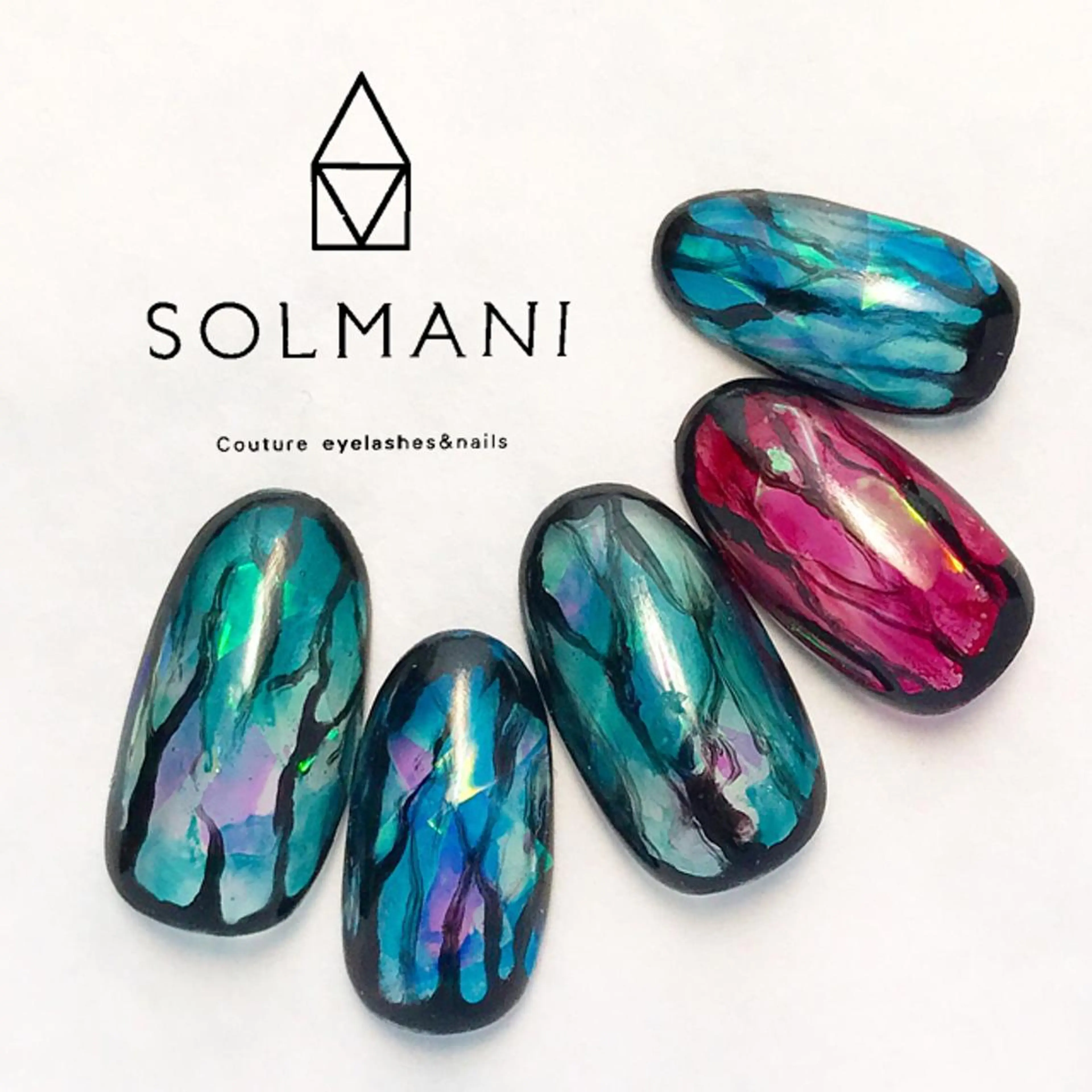 ネイル ニュアンスネイル SOLMANI 予約担当のネイルデザイン