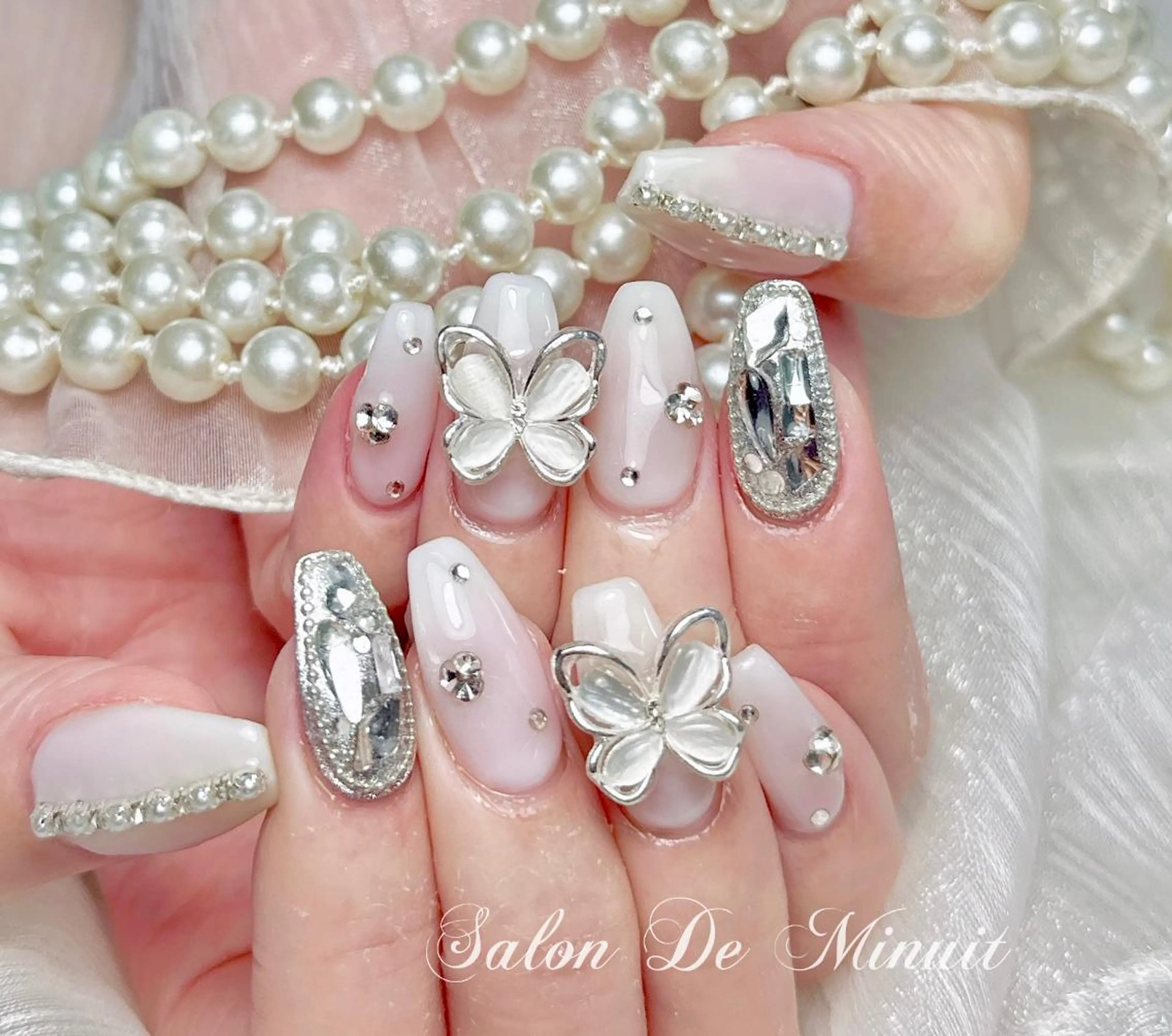 ネイル ハンドネイル ハンドケア Momo 🤍のネイルデザイン