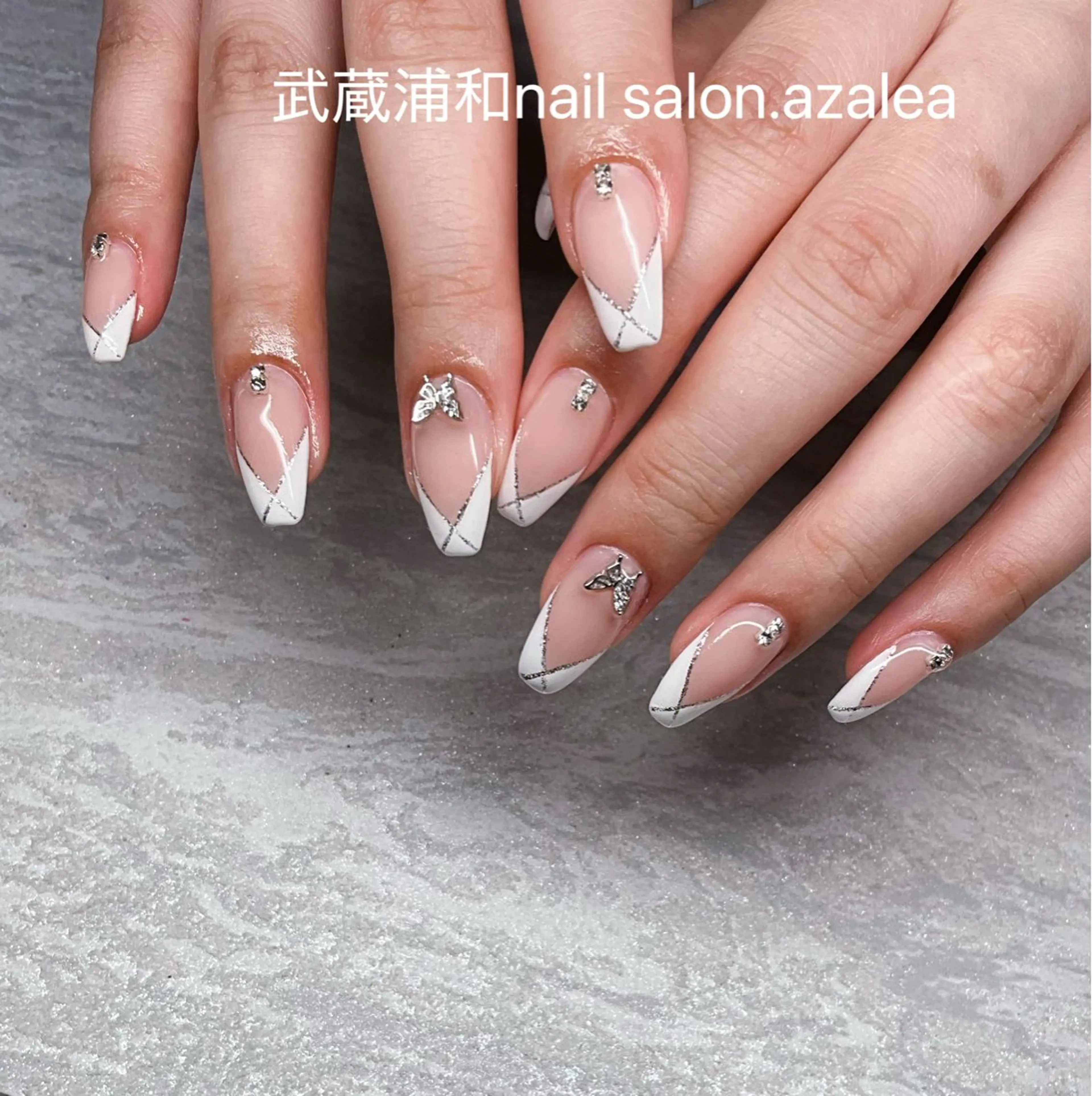 ネイル ハンドネイル R inのネイルデザイン