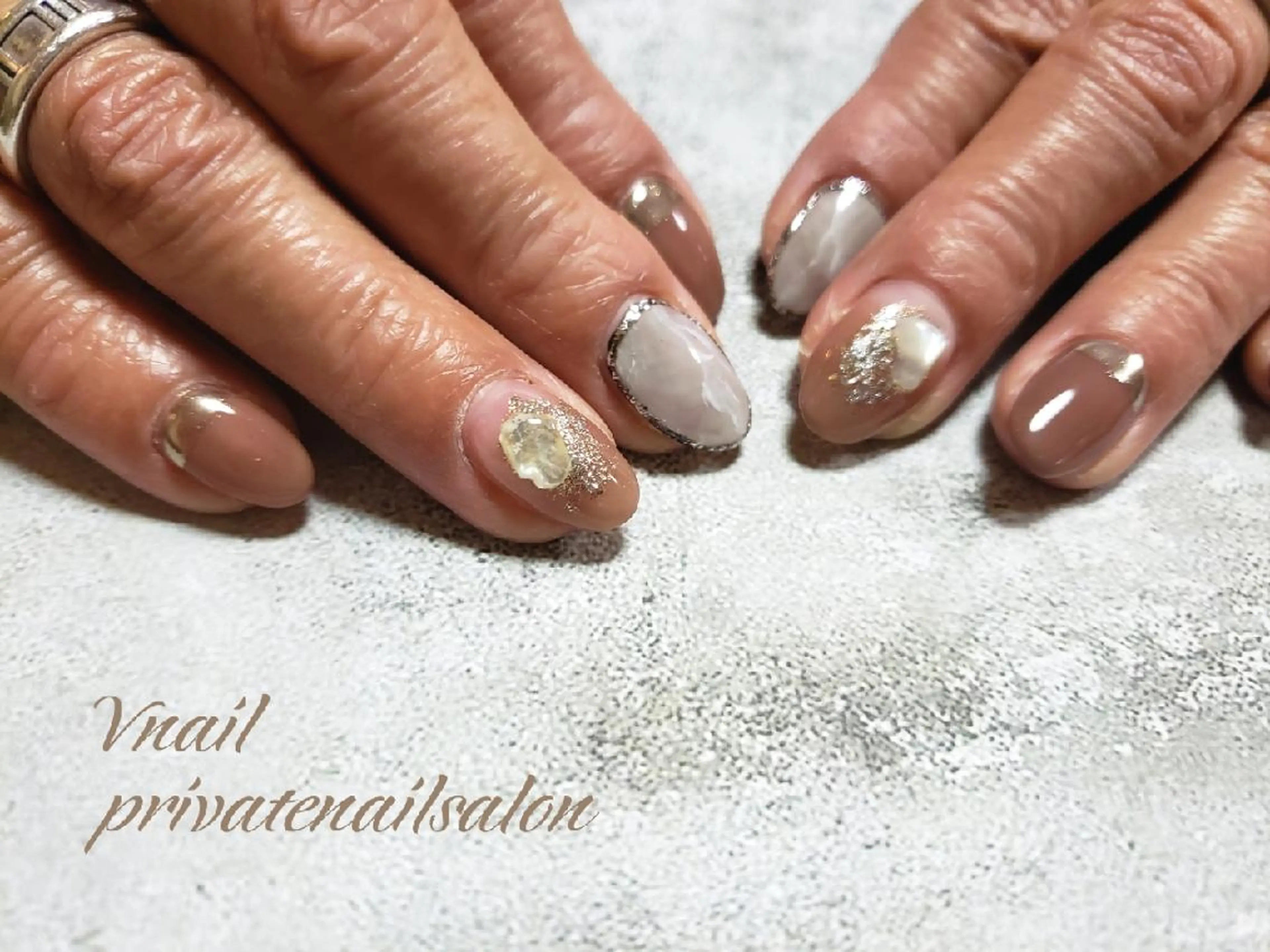 ネイル V. nailのネイルデザイン