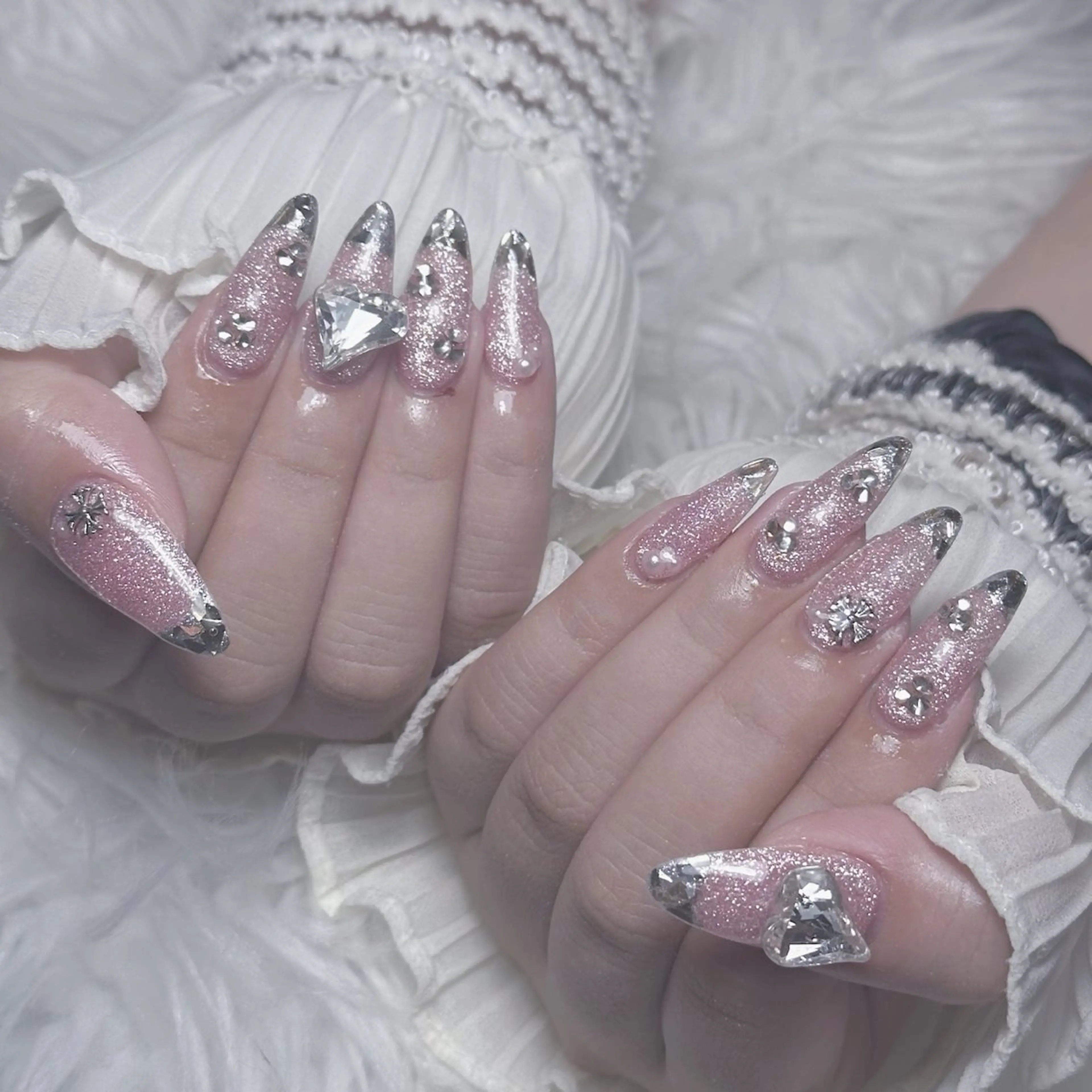 ネイル ハンドネイル Yun nail Jihoのネイルデザイン