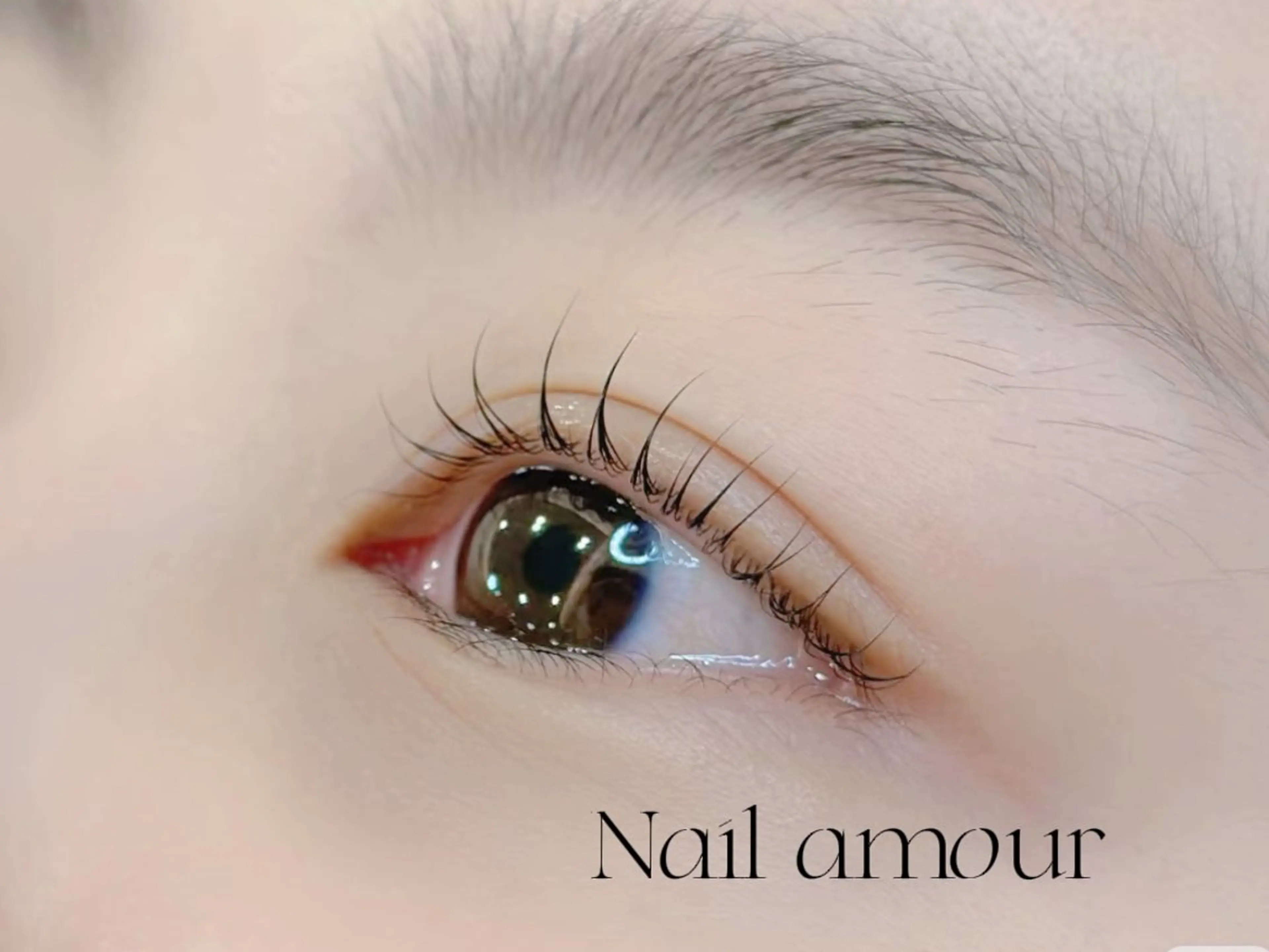 マツエク・マツパ ナチュラル マツエク Amour Eyelash所属・Amour Eyelashのネイルデザイン