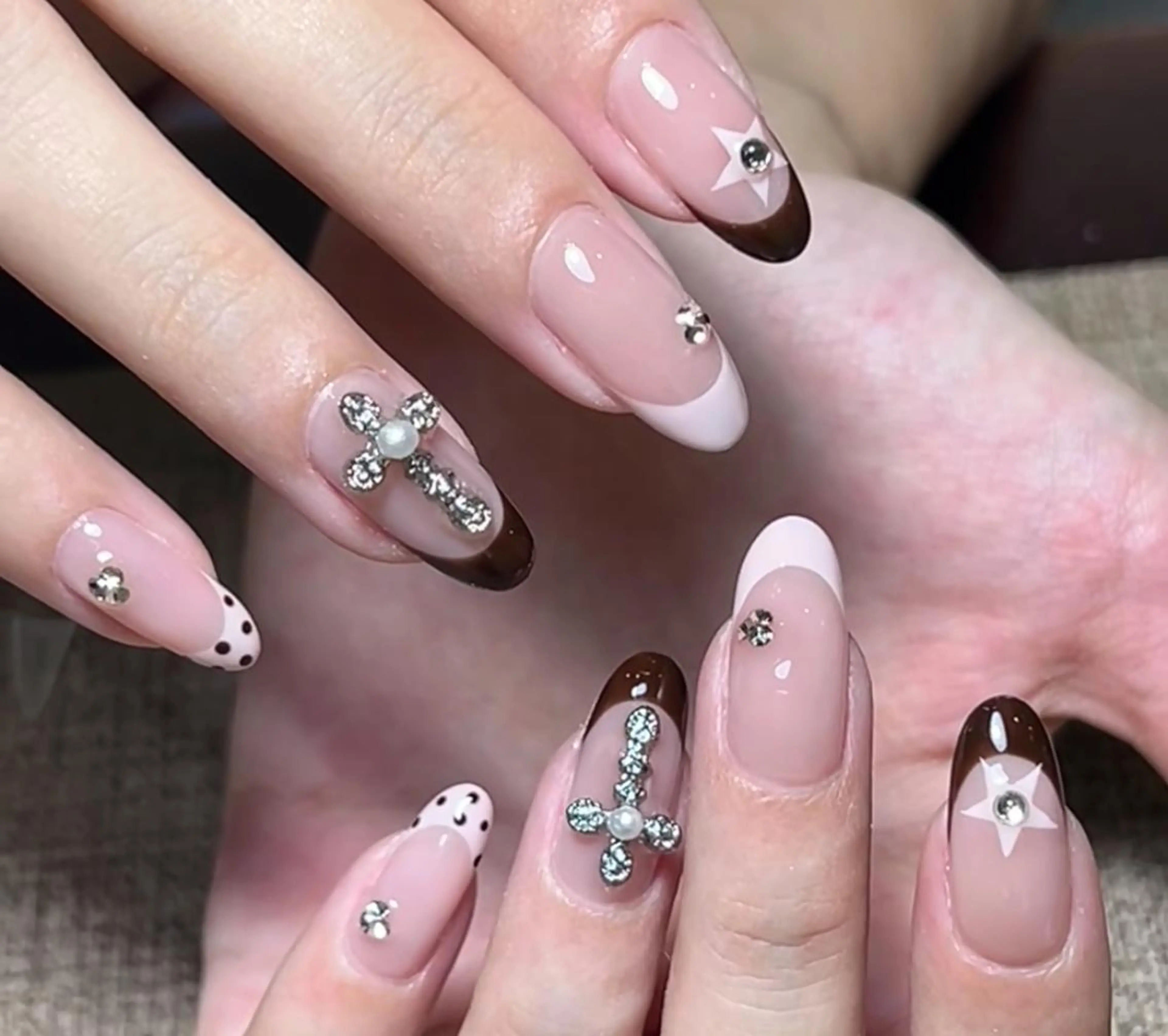 ネイル ハンドネイル 🎀 NaNa_nailのネイルデザイン
