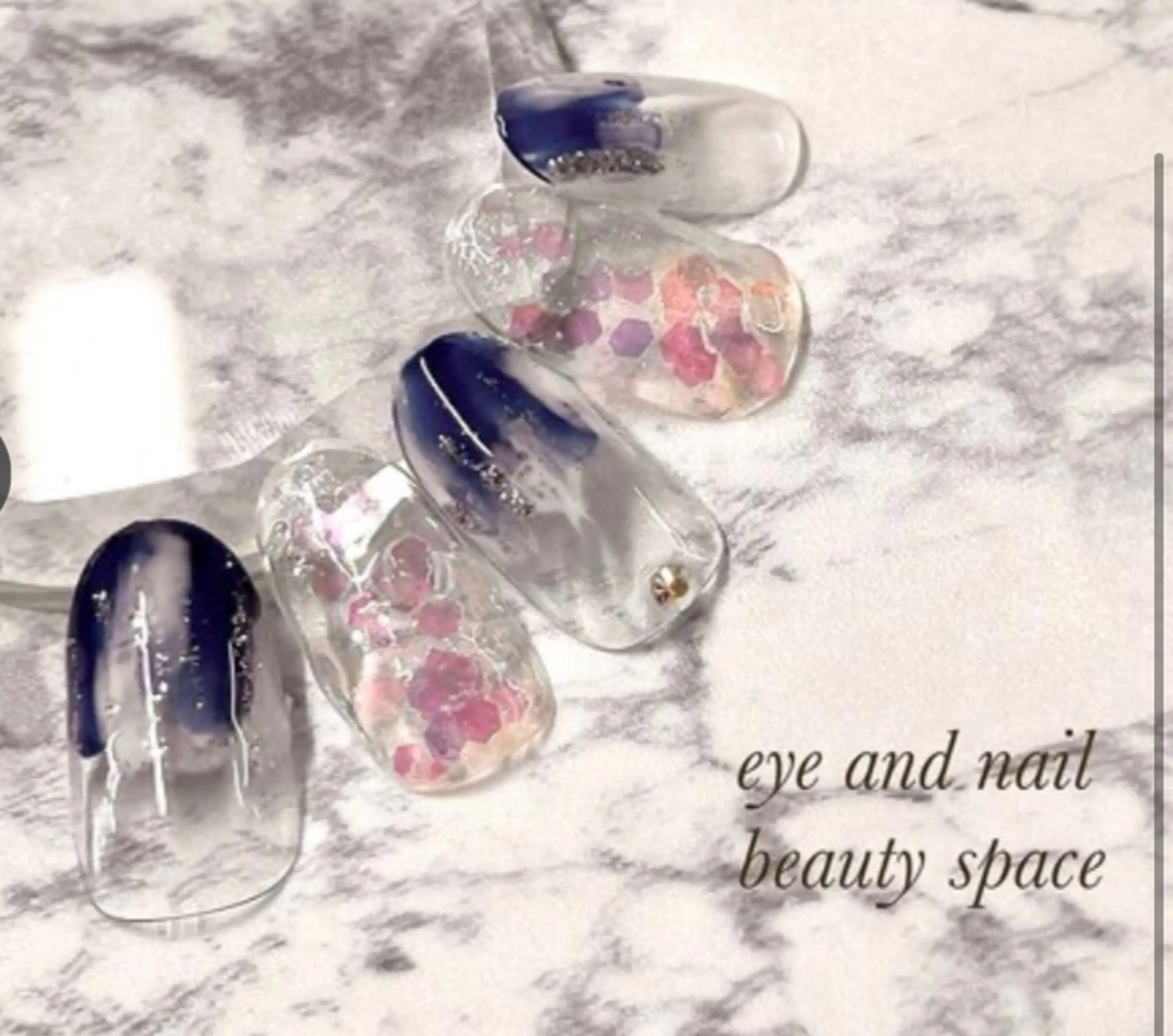 ネイル ホログラムネイル ニュアンスネイル ハンドネイル 杉山 ネイリストのネイルデザイン