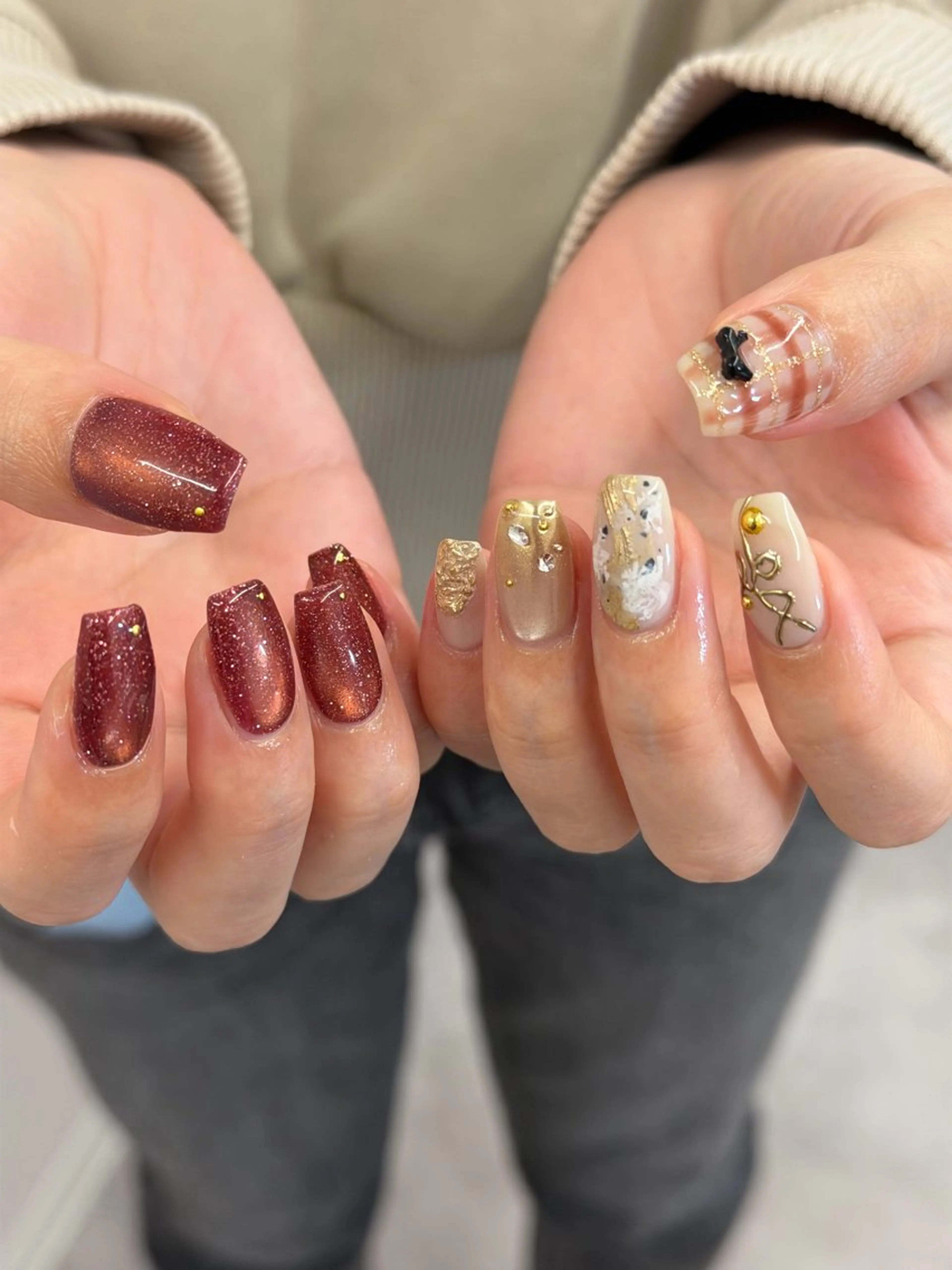 ネイル ボルドー フラッシュネイル ジェルネイル ゴールド マグネットネイル ハンドネイル ハンドケア Bana_ Nailのその他イメージ