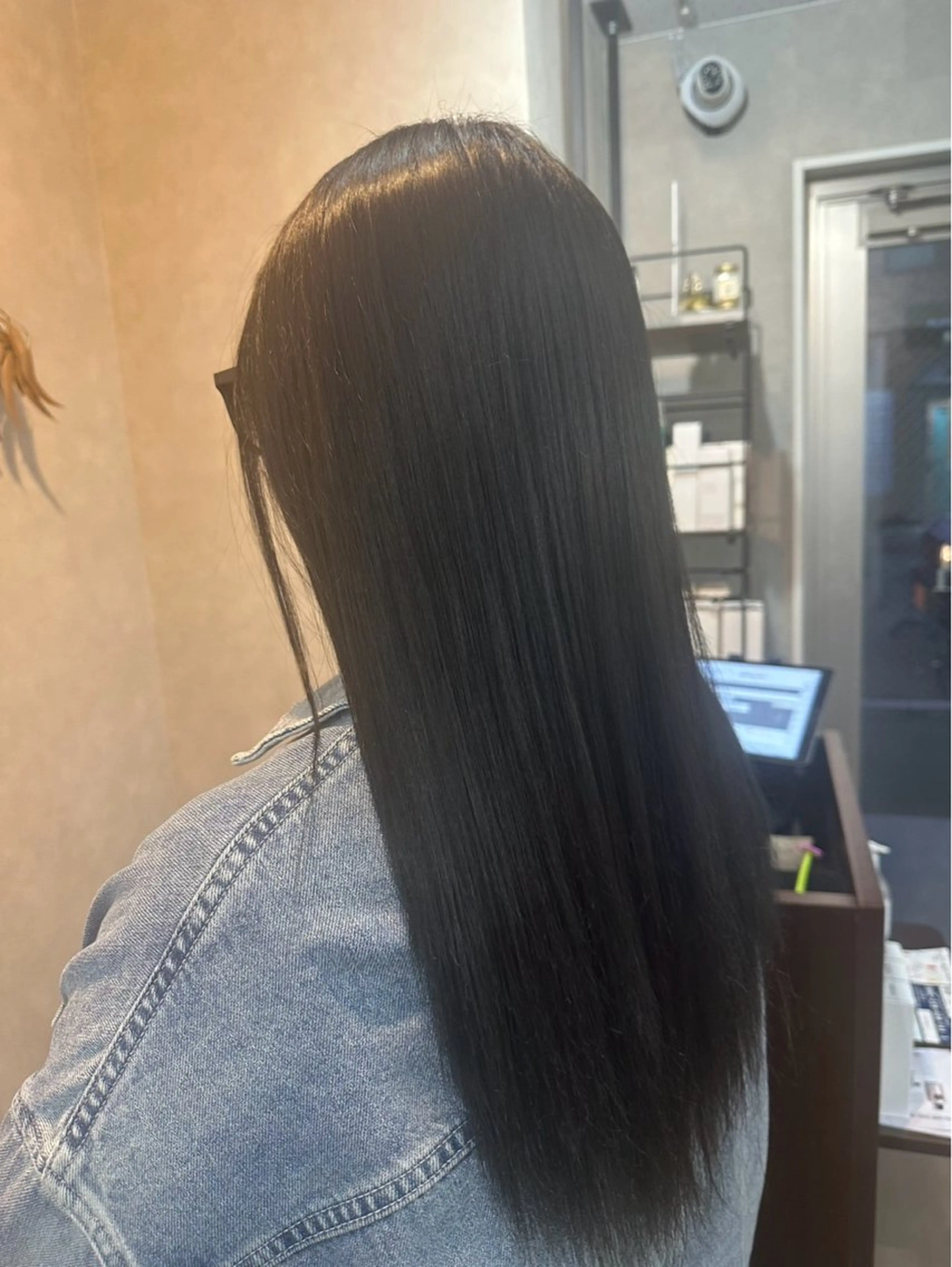 ロング カラー 山田 誠也のヘアスタイル