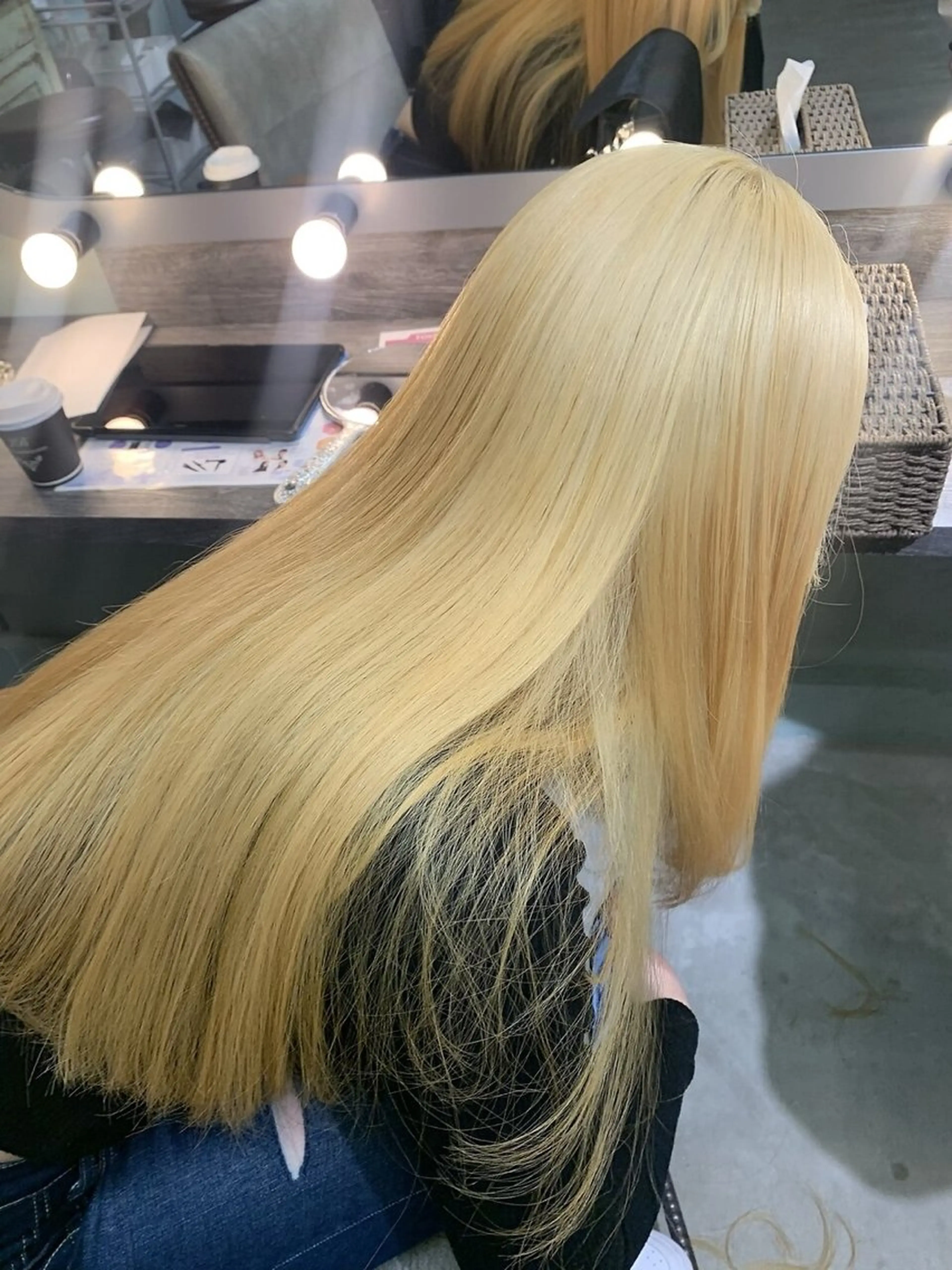 カラー NERO　清水 美琴のヘアスタイル