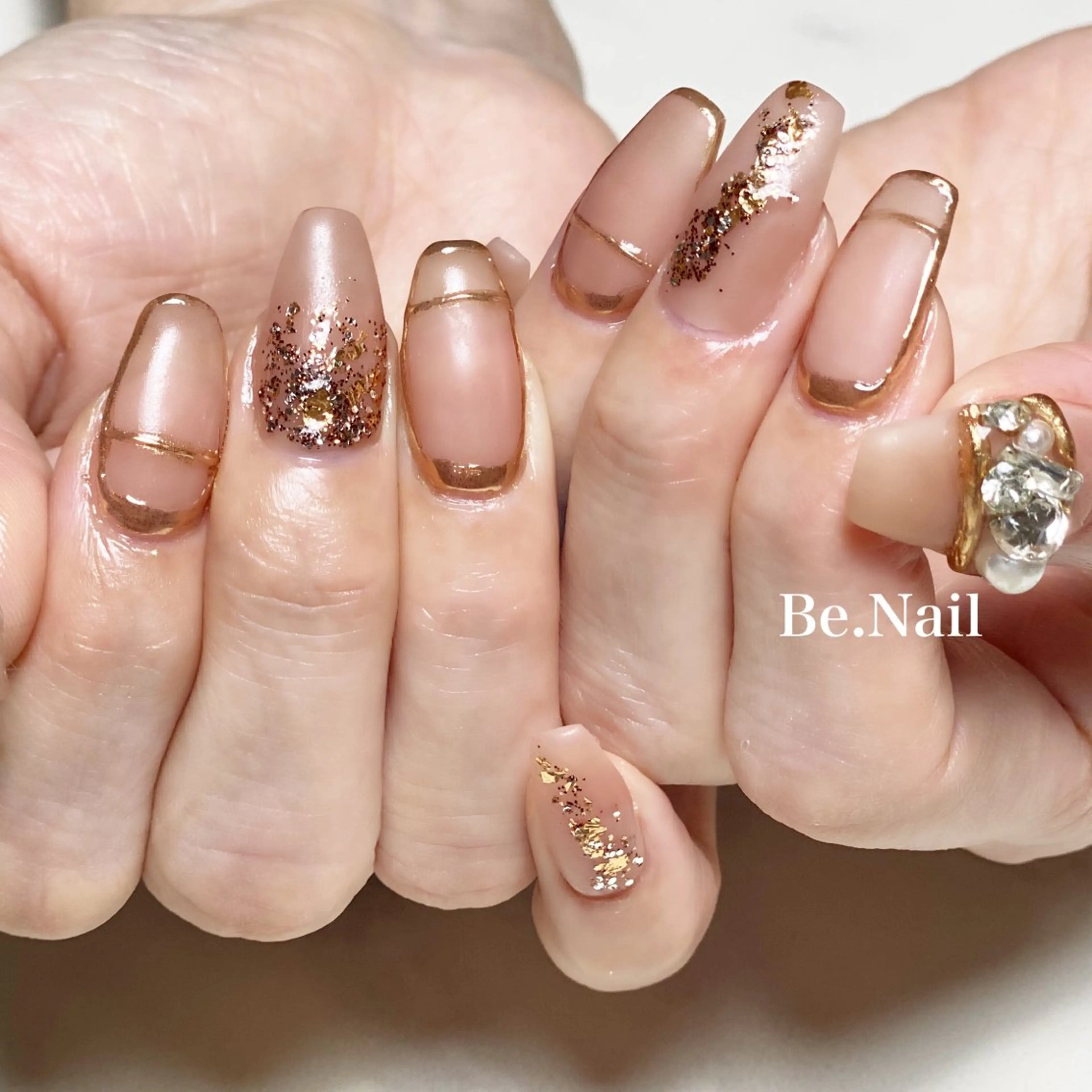 ネイル ジェルネイル ミラーネイル ニュアンスネイル Be. Nailのネイルデザイン
