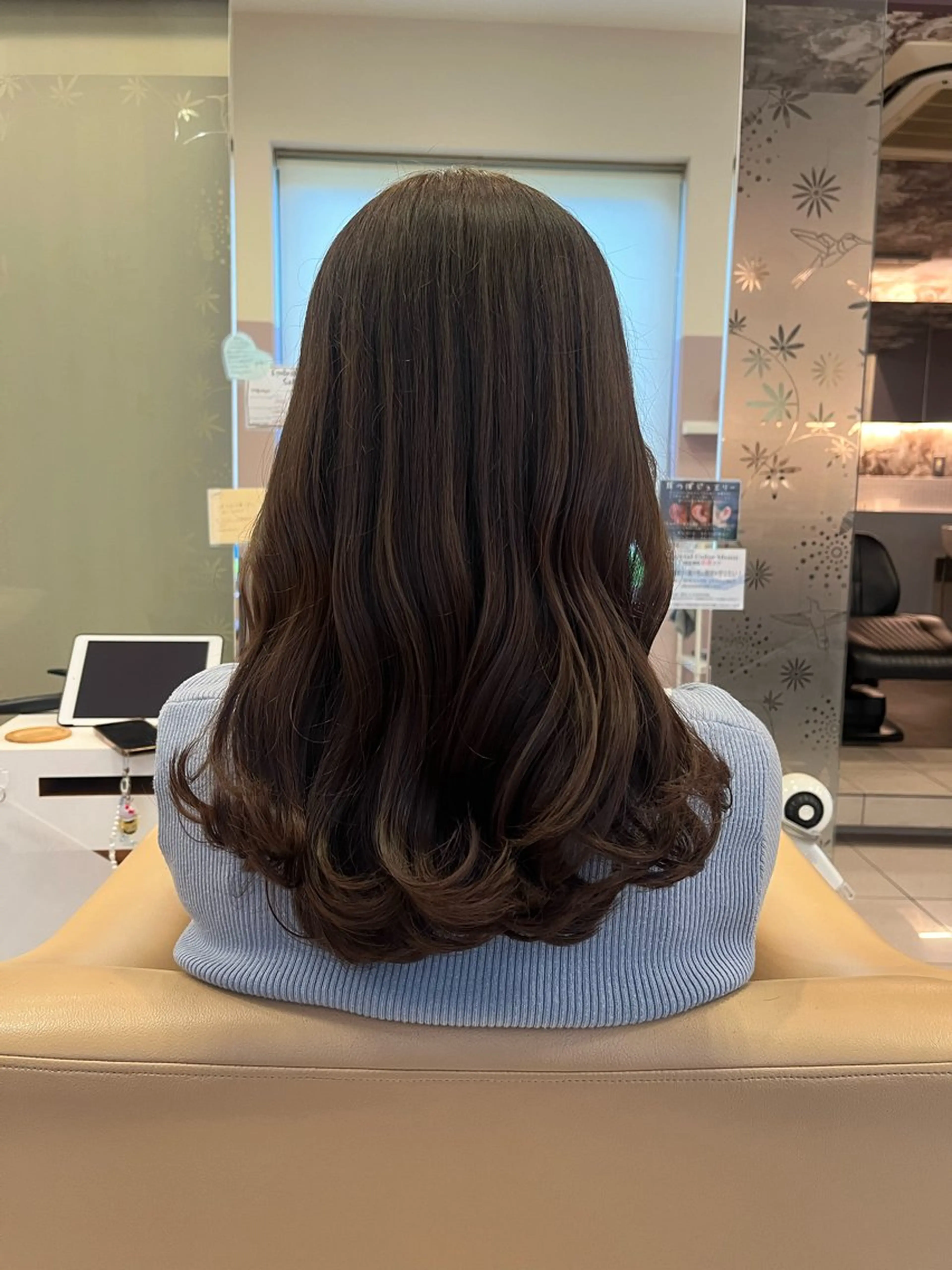 ロング カラー ベージュカラー オリーブベージュ 韓国風ヘア レイヤーカット カット ヘアカラー Ayumi/艶カラー /レイヤー/ネイルのネイルデザイン