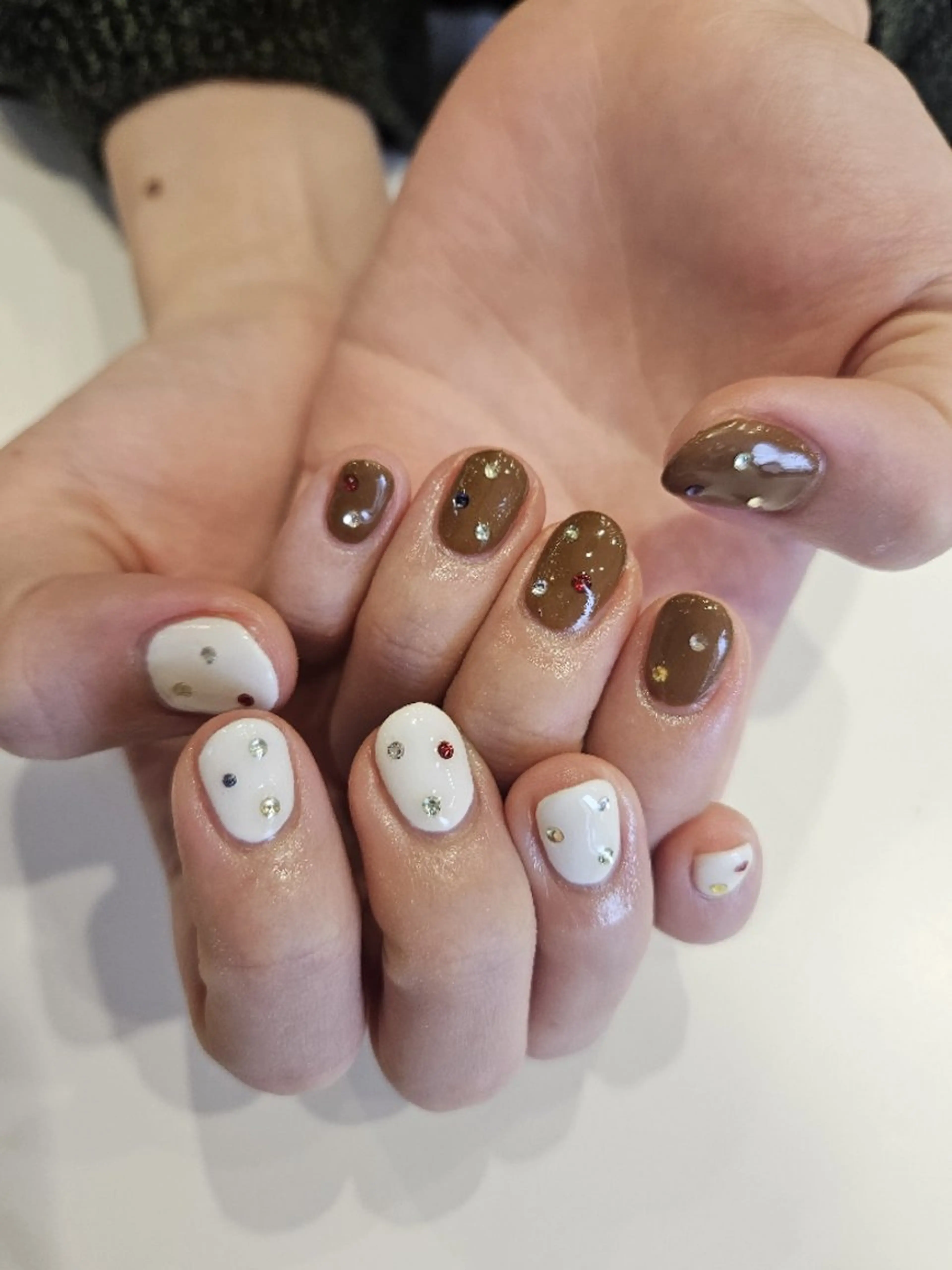 ネイル ハンドネイル 関口 友菜のヘアスタイル