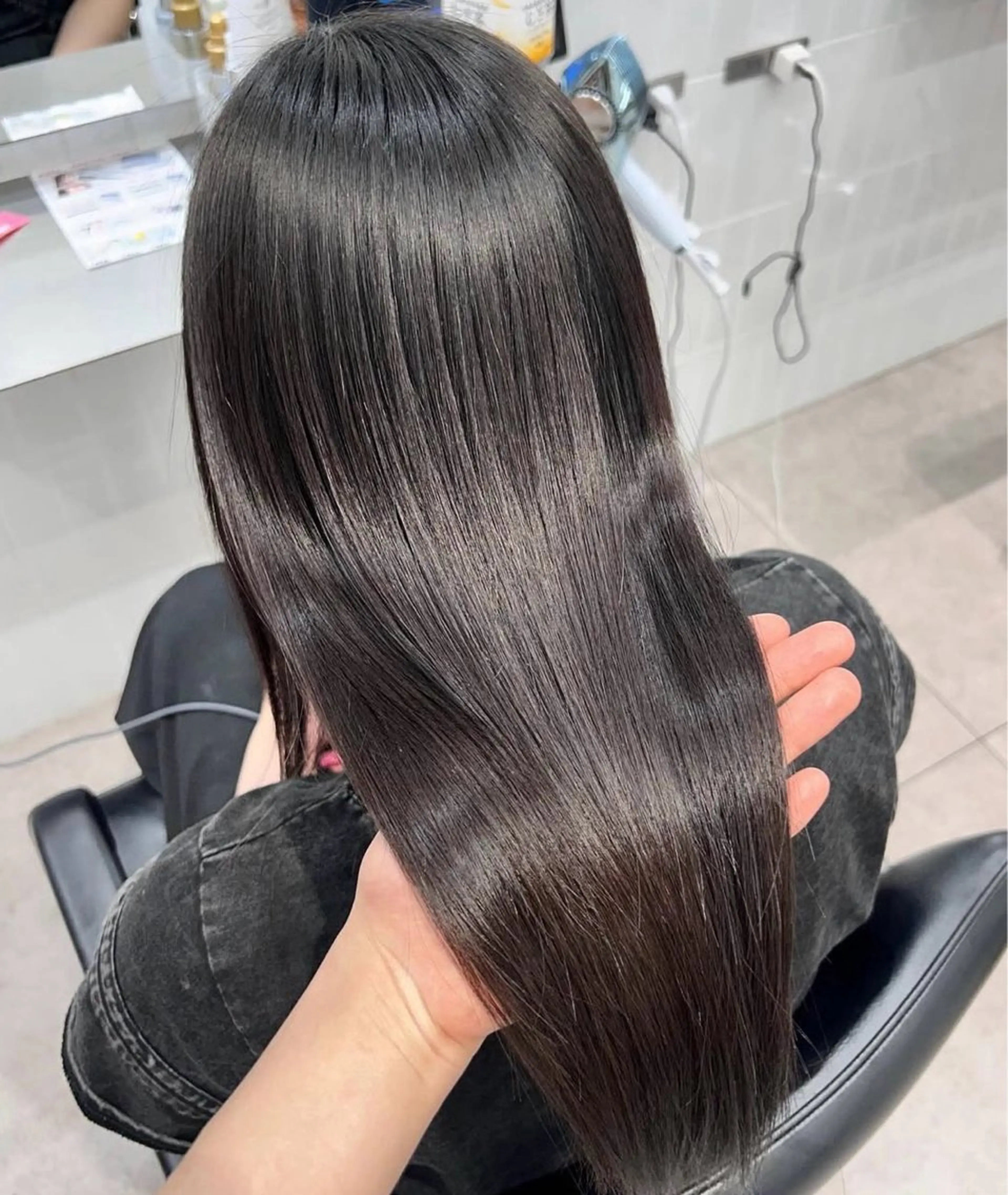 ロング トリートメント 縮毛👱🏽‍♀️ 🎀海外ハイライトのヘアスタイル