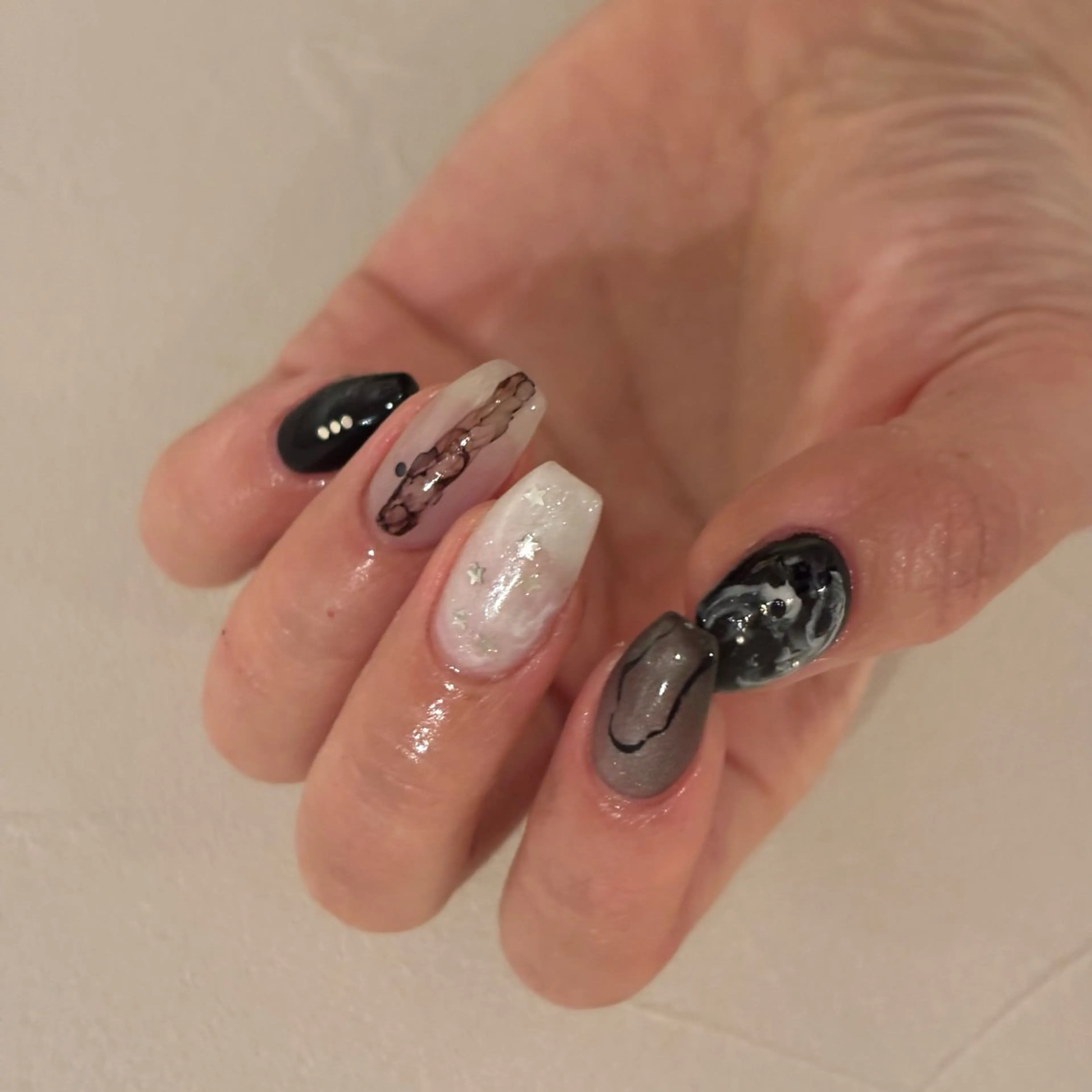 ネイル ハンドネイル scre as Etelのネイルデザイン