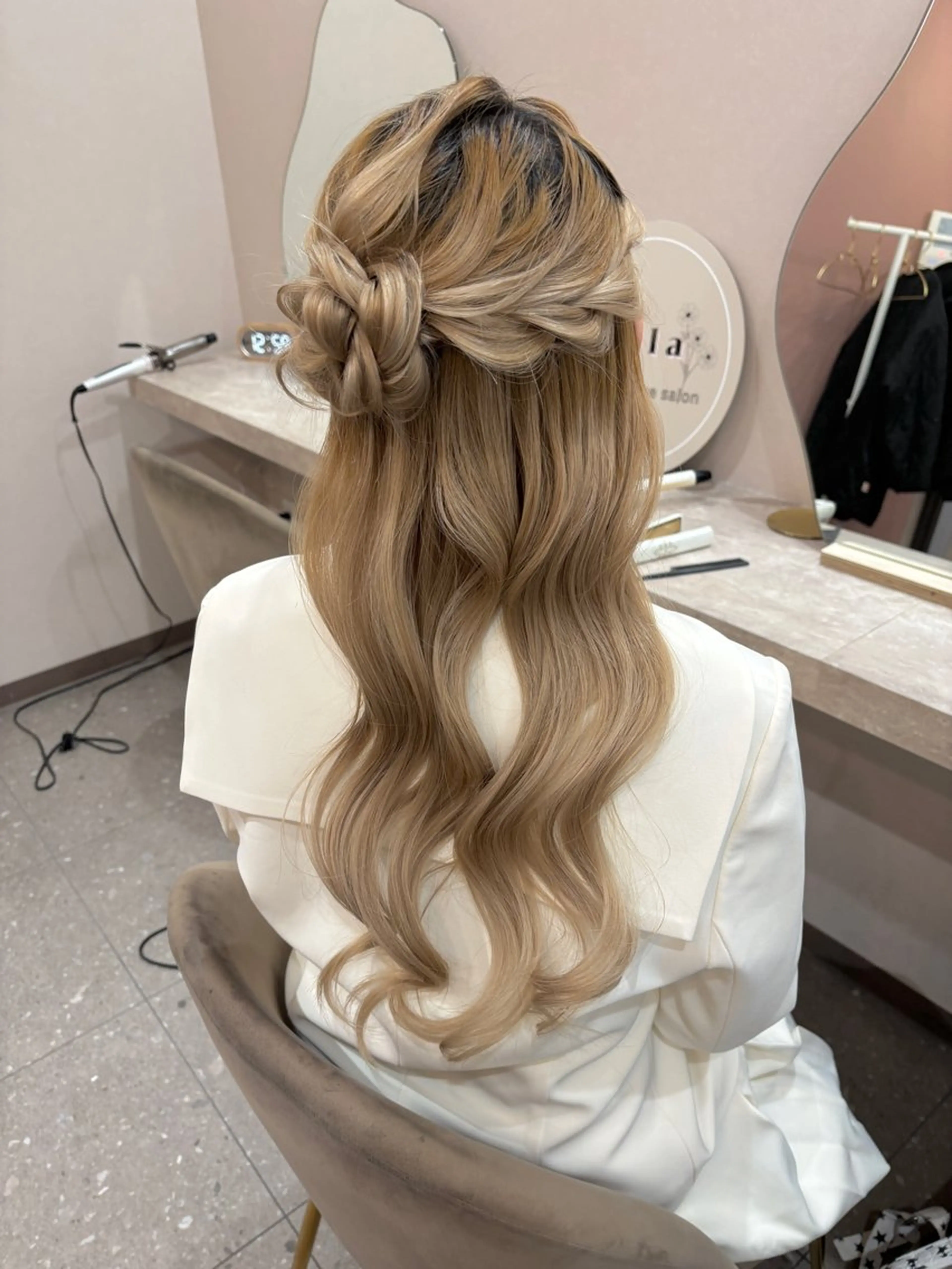 ヘアアレンジ ヘアセット Mila hinaのヘアスタイル