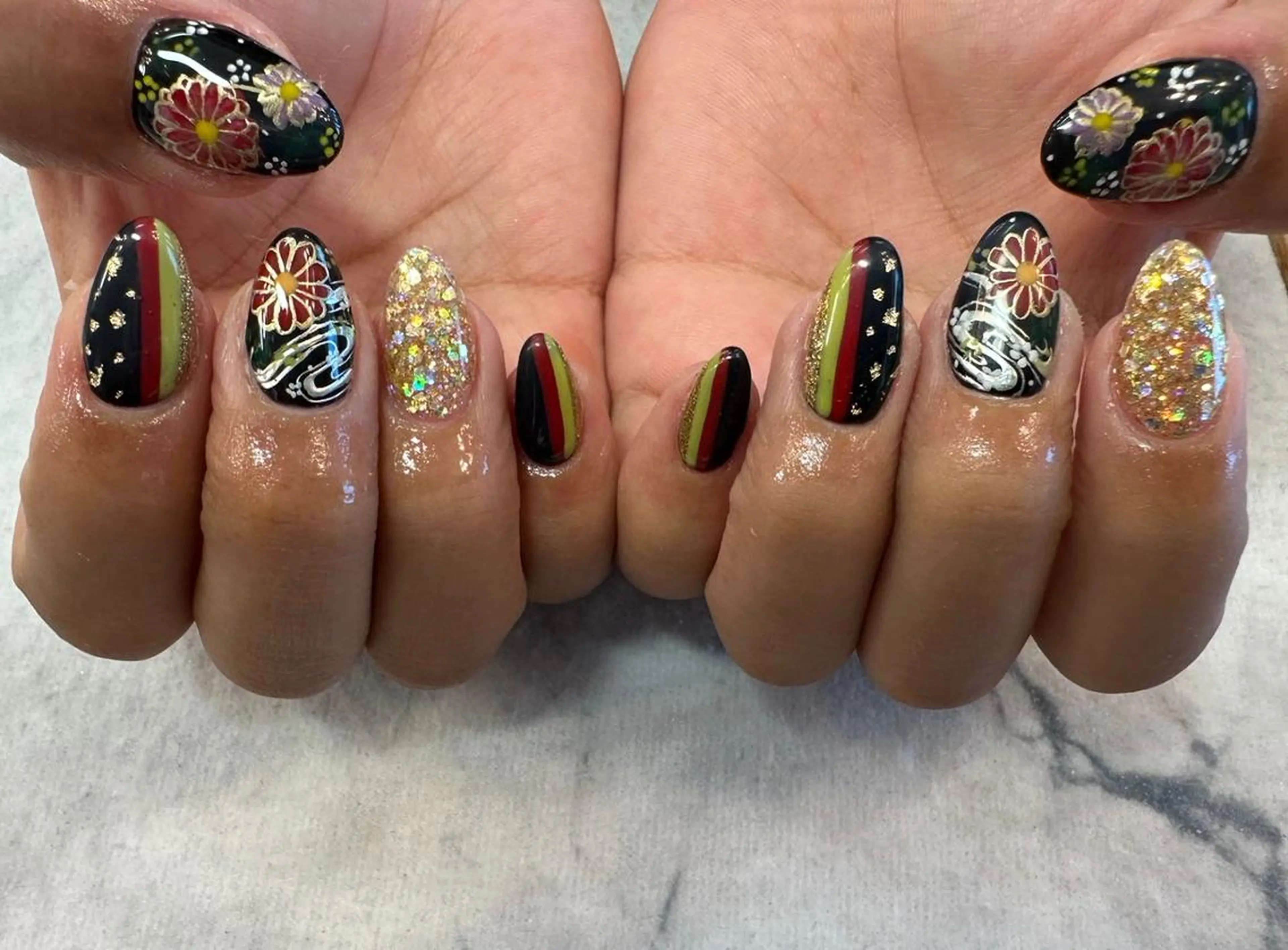 ネイル ネイルリボン 受付スタッフのネイルデザイン