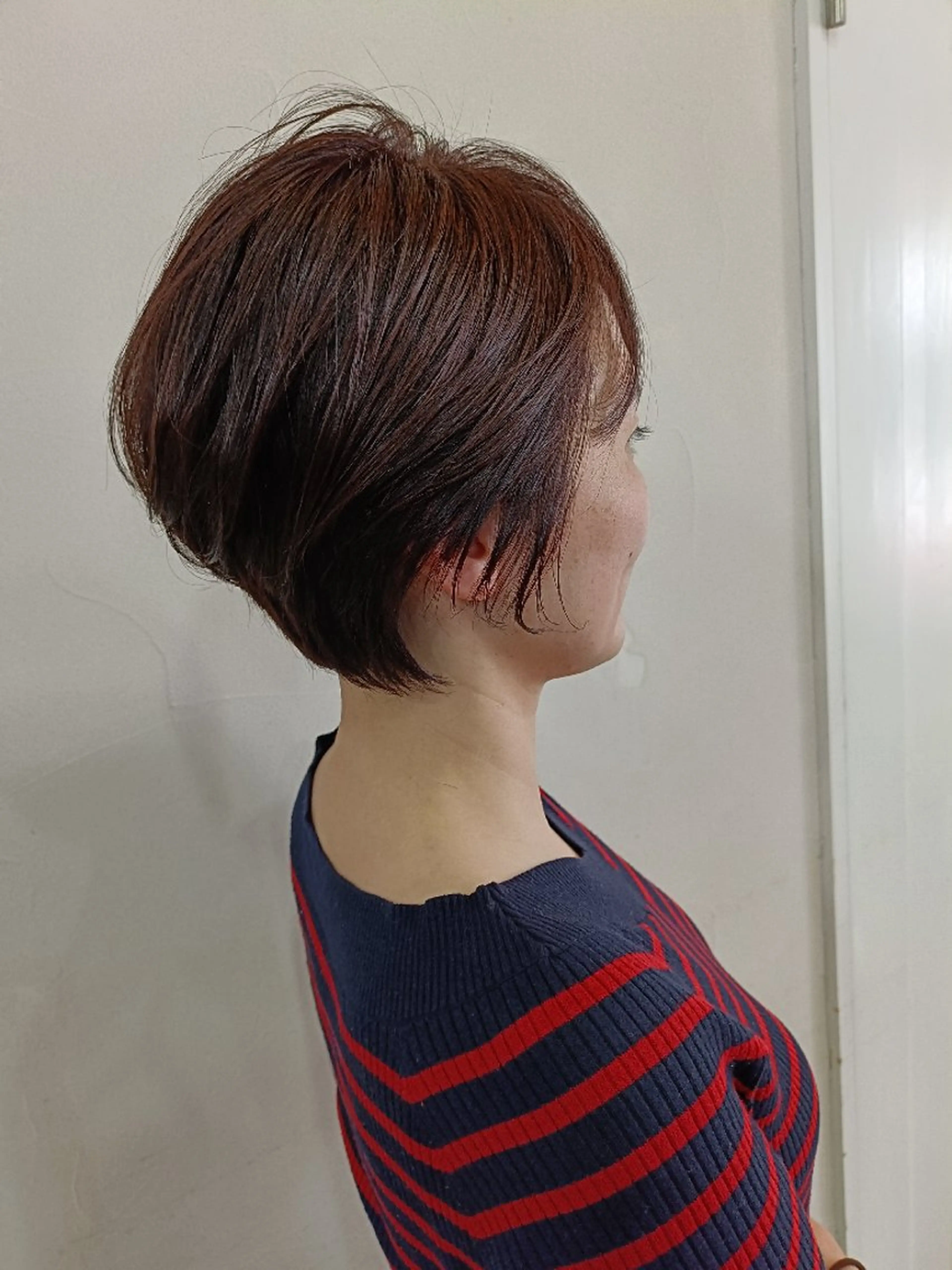 ショート 勝連 利恵のヘアスタイル