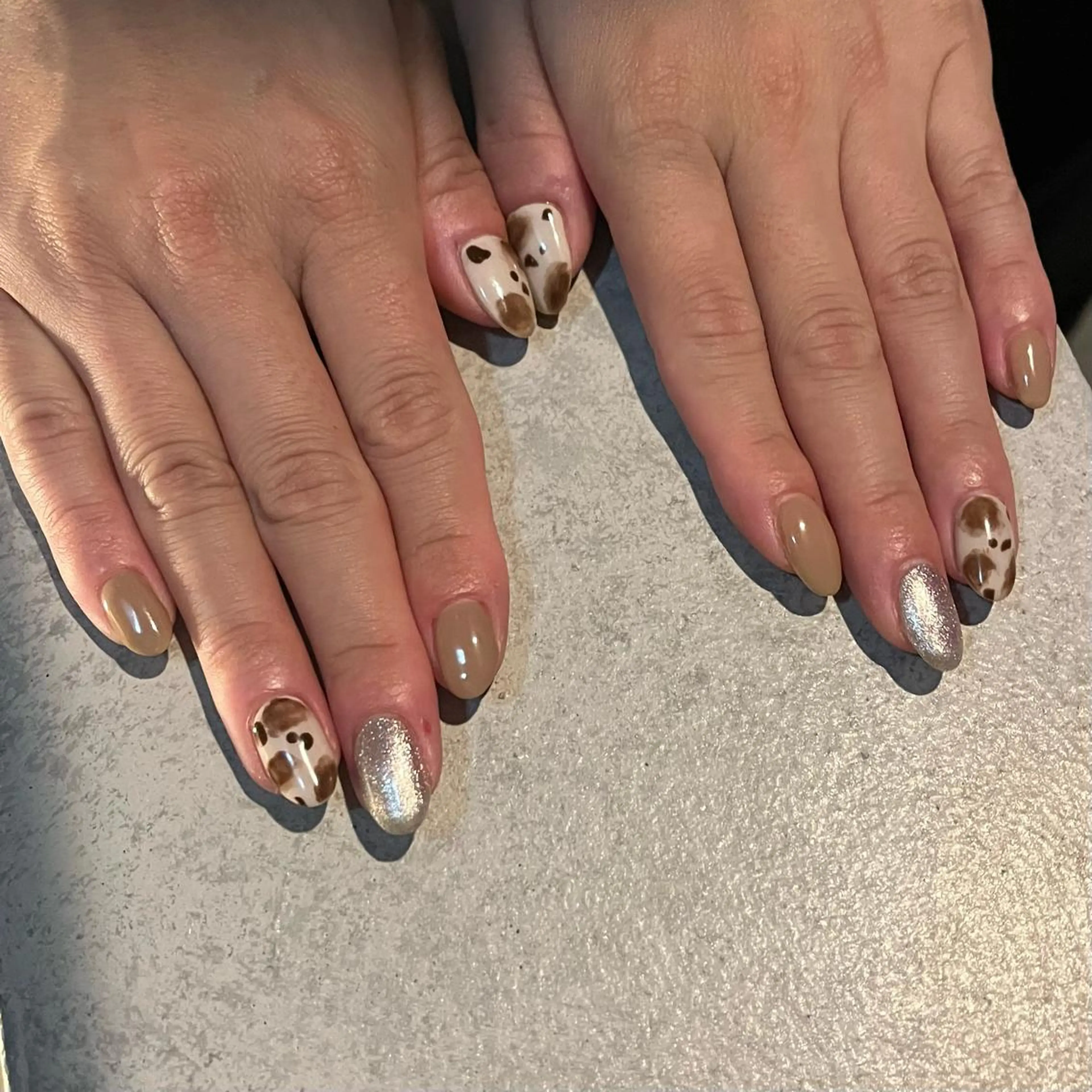 ネイル ハンドネイル 🤎Two ERI🤎のネイルデザイン