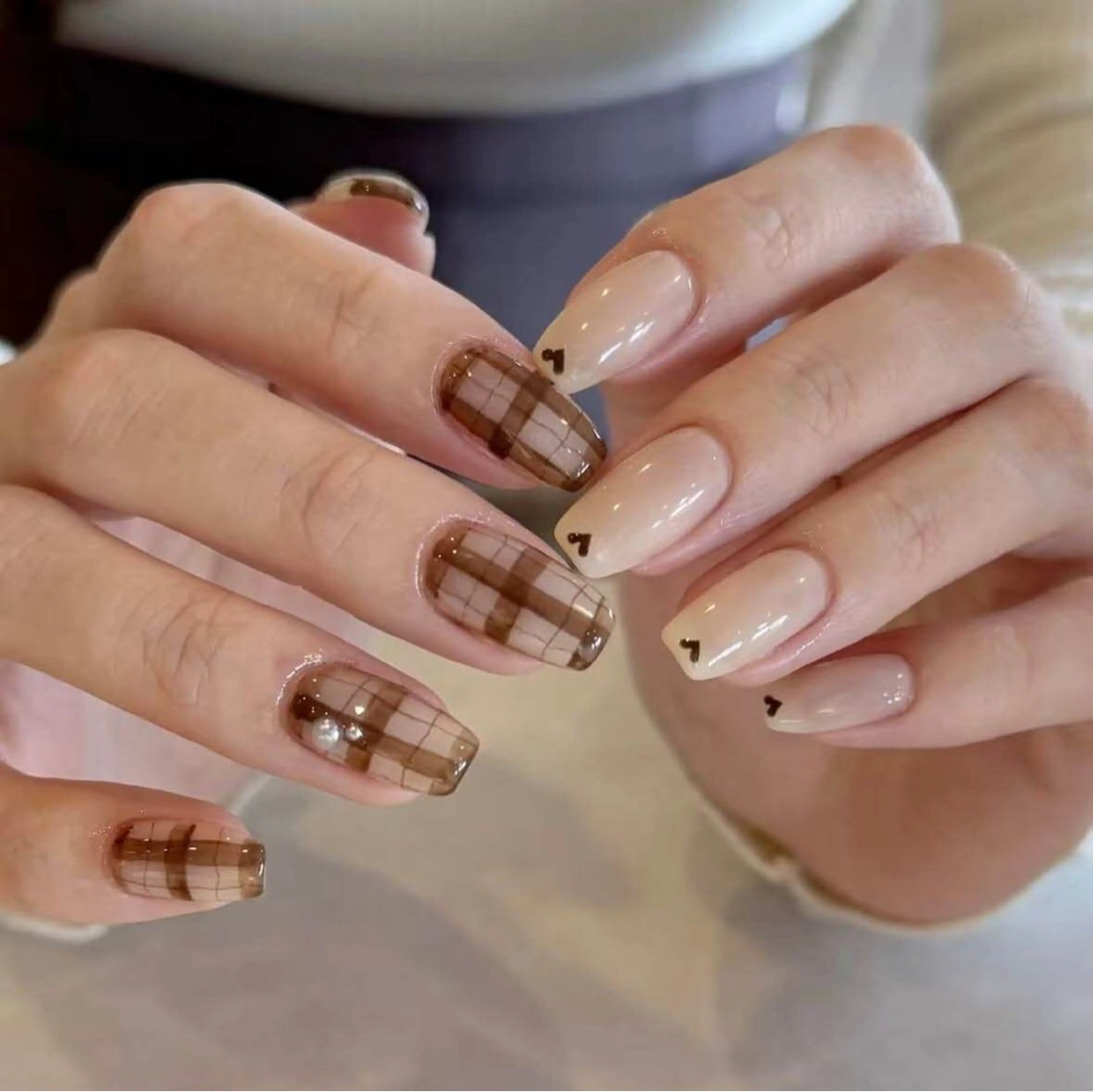 ネイル オーロラネイル フラワーネイル フットネイル フレンチネイル ジェルネイル ハンドネイル BabyYouMi ねねのネイルデザイン