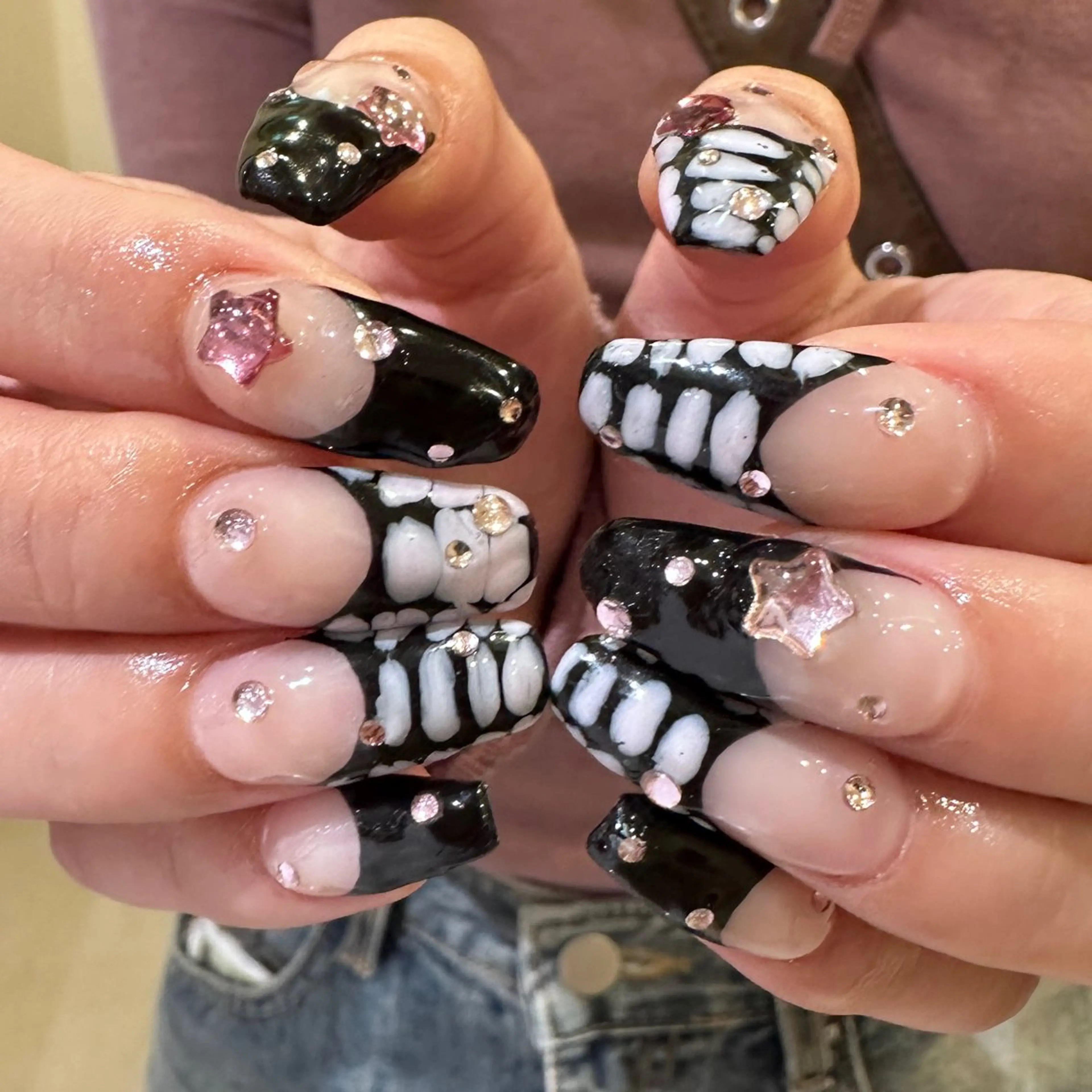 ネイル ハンドネイル 👽個性派ネイル🎀 komachiのマツエク・マツパデザイン