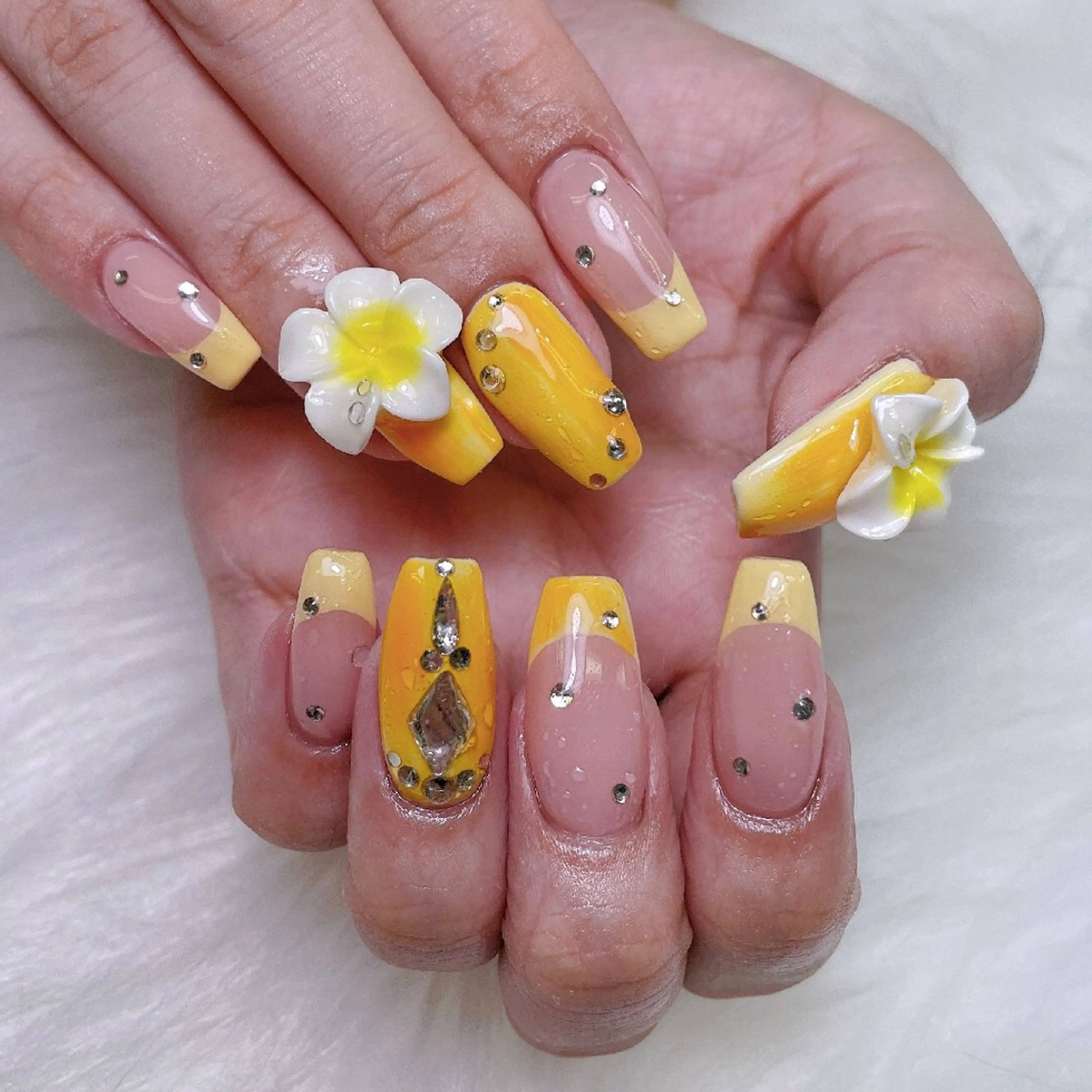 ネイル ハート 韓国ネイル スカルプネイル 夏ネイル ワンホンネイル Melody Nail所属・Melody  3D/スカルプ専門店のネイルデザイン