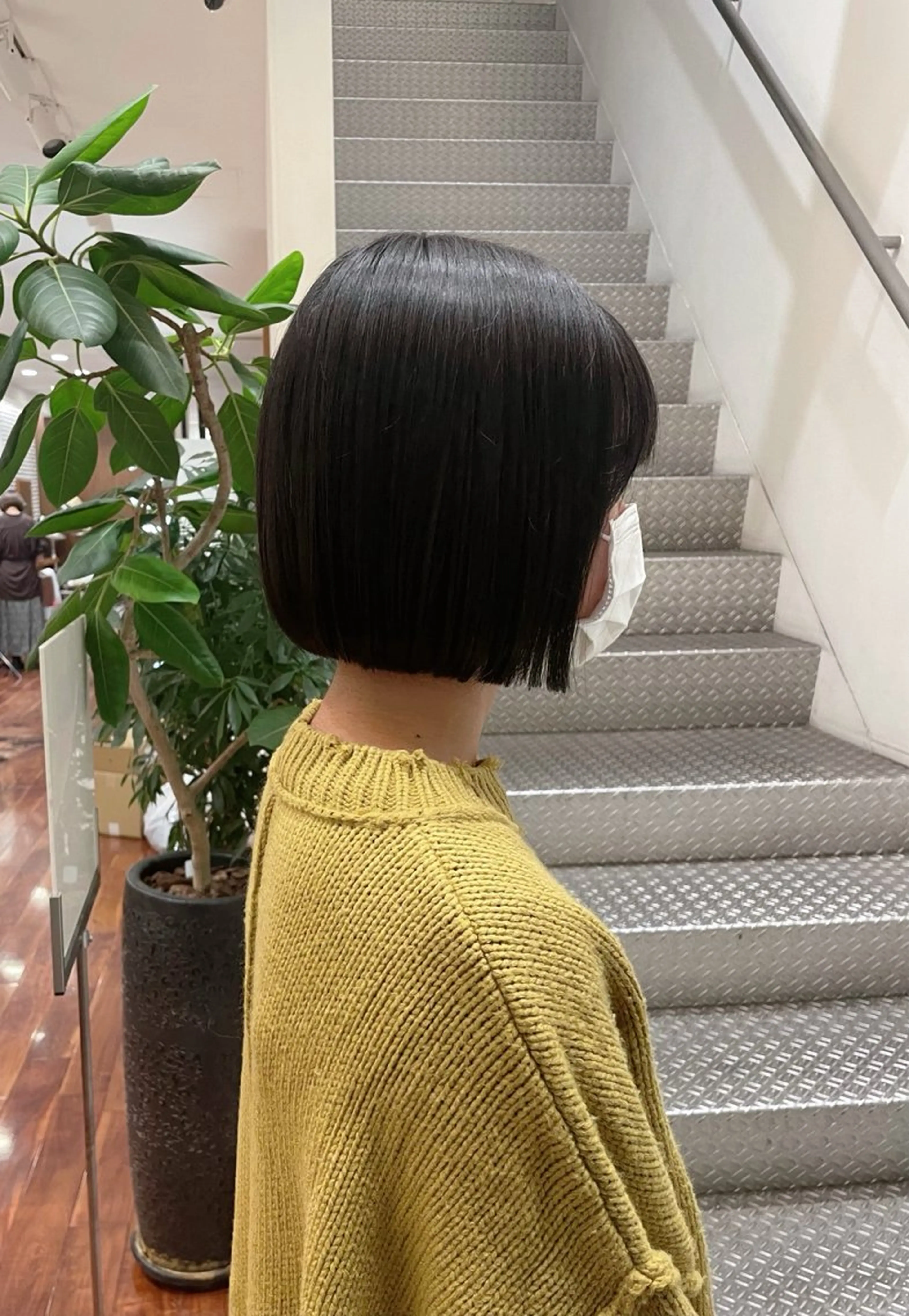 ショート ボブ カット 尾崎 弘和のヘアスタイル