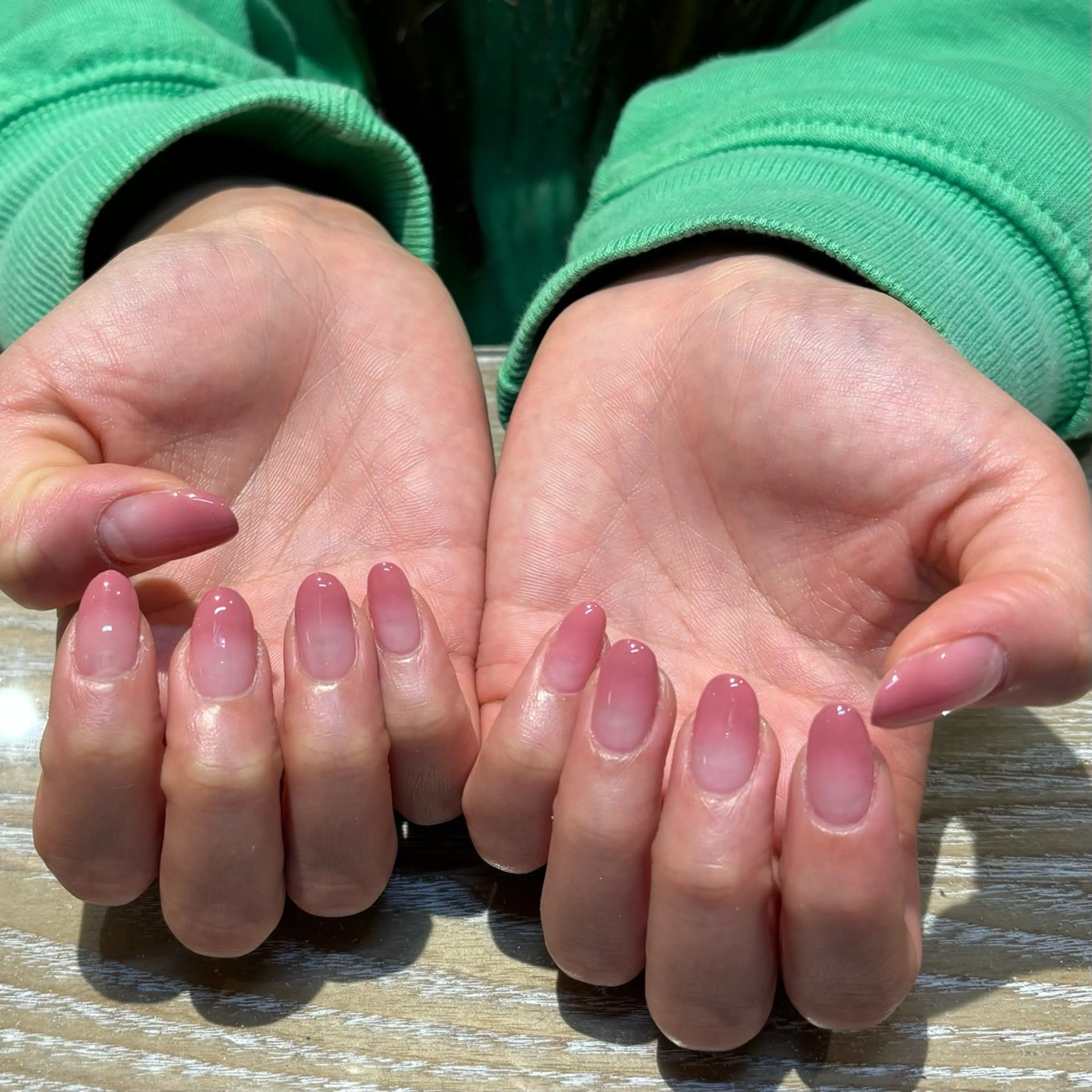 ミディアム erinca nail所属・村上 由衣のネイルデザイン