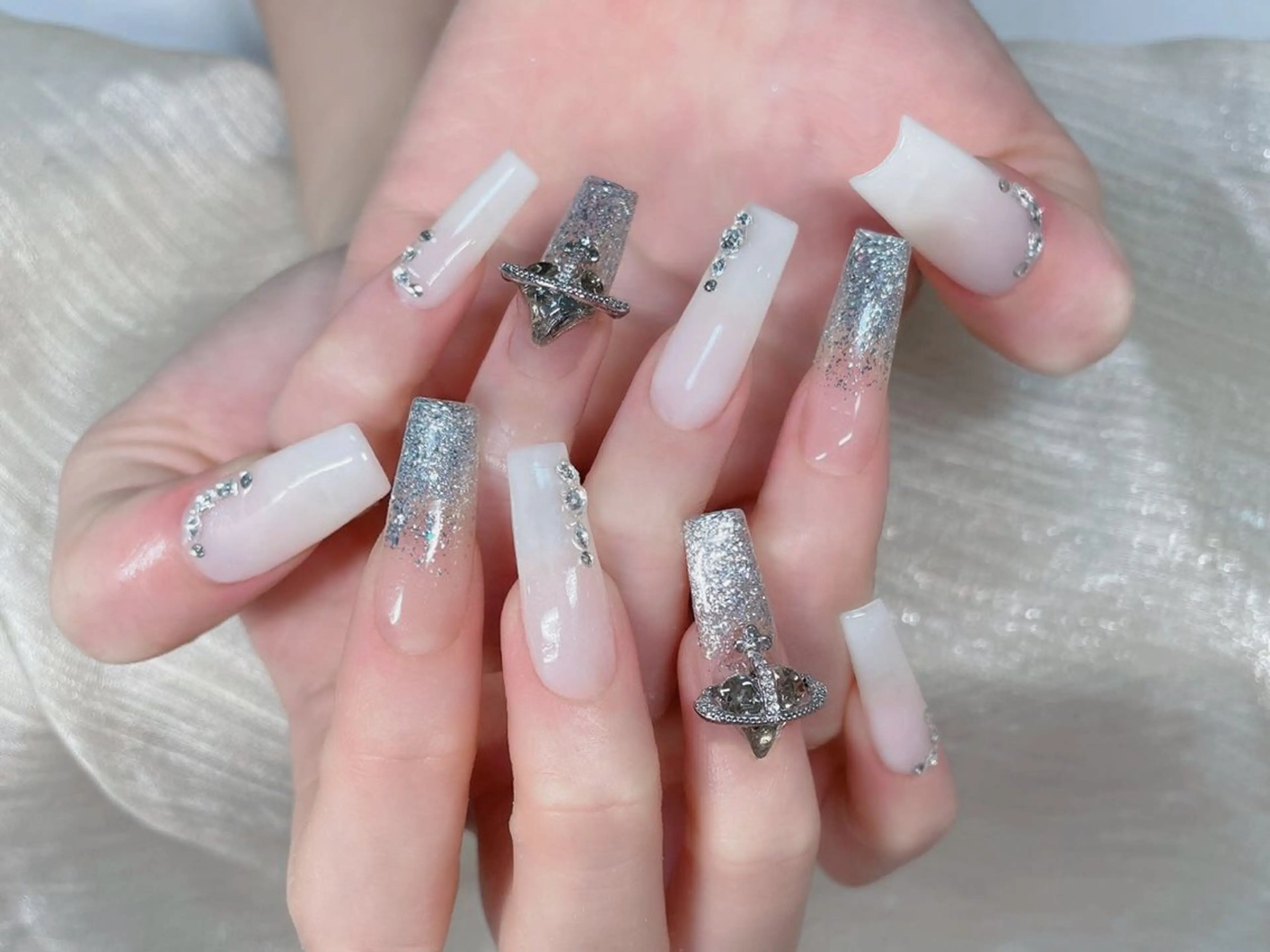 ネイル 長さ出し フットネイル フレンチネイル ジェルネイル 韓国ネイル Nikoネイルサロン 高田馬場店のネイルデザイン