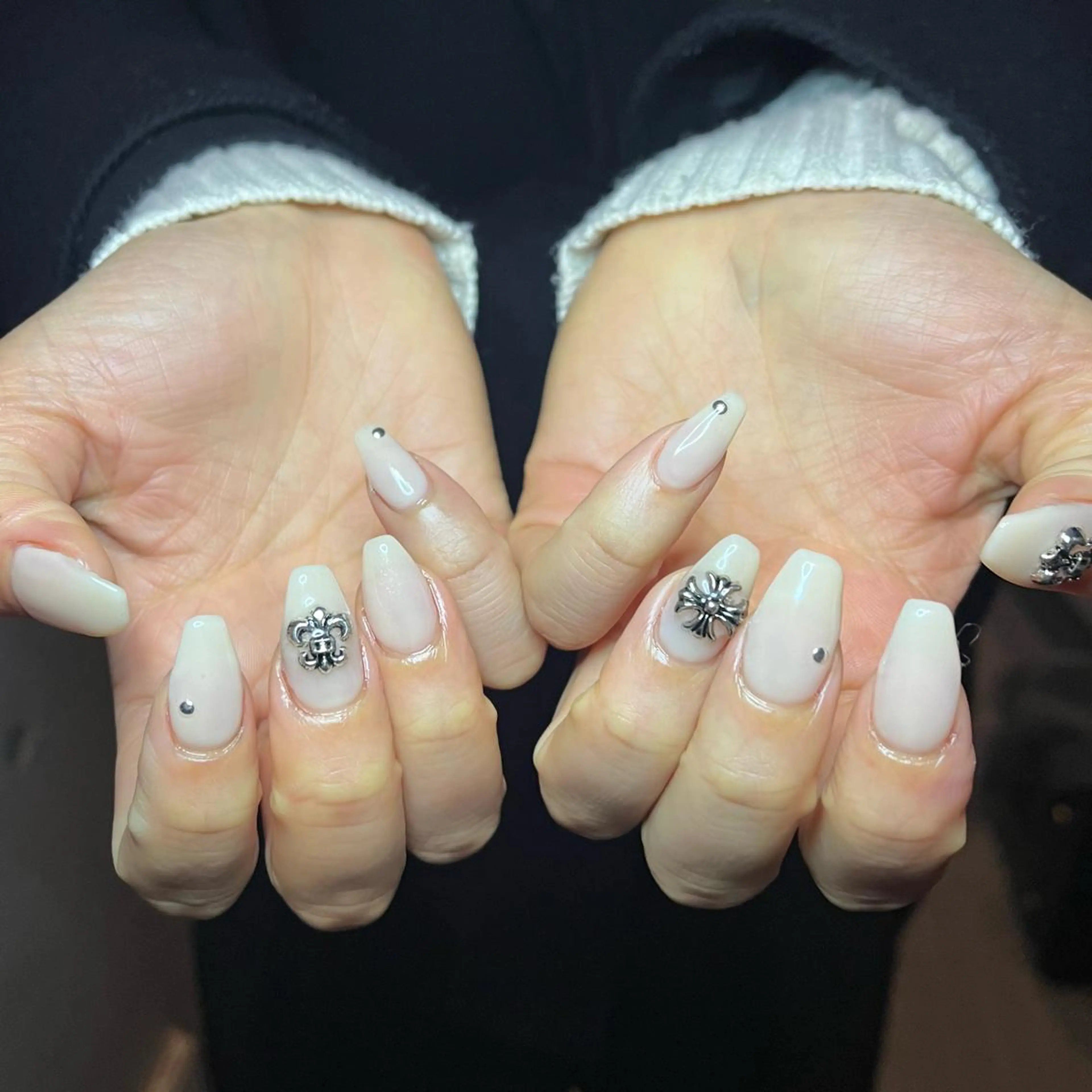 ネイル ハンドネイル 🤎Two ERI🤎のネイルデザイン