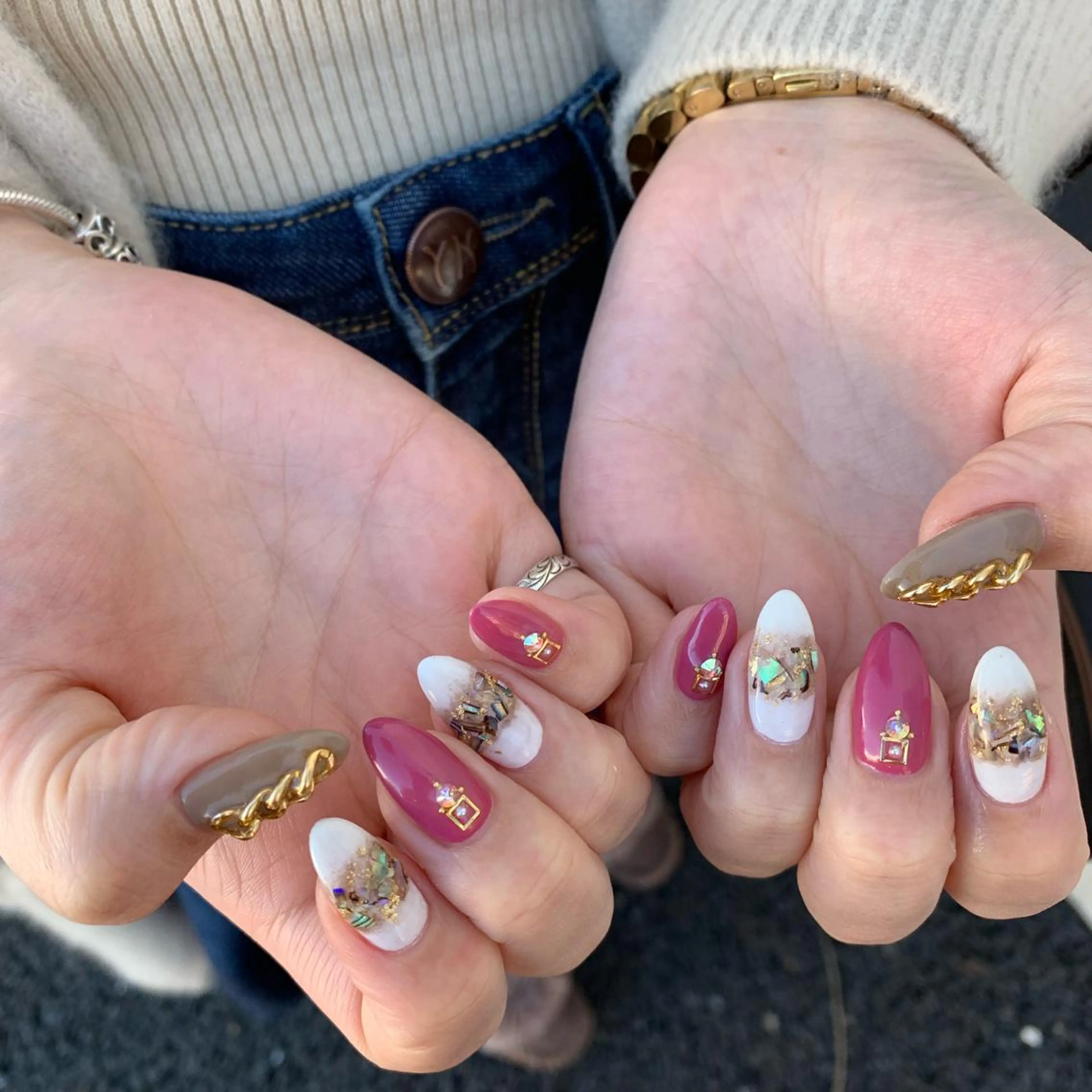 ネイル 佐藤 穂乃香のネイルデザイン