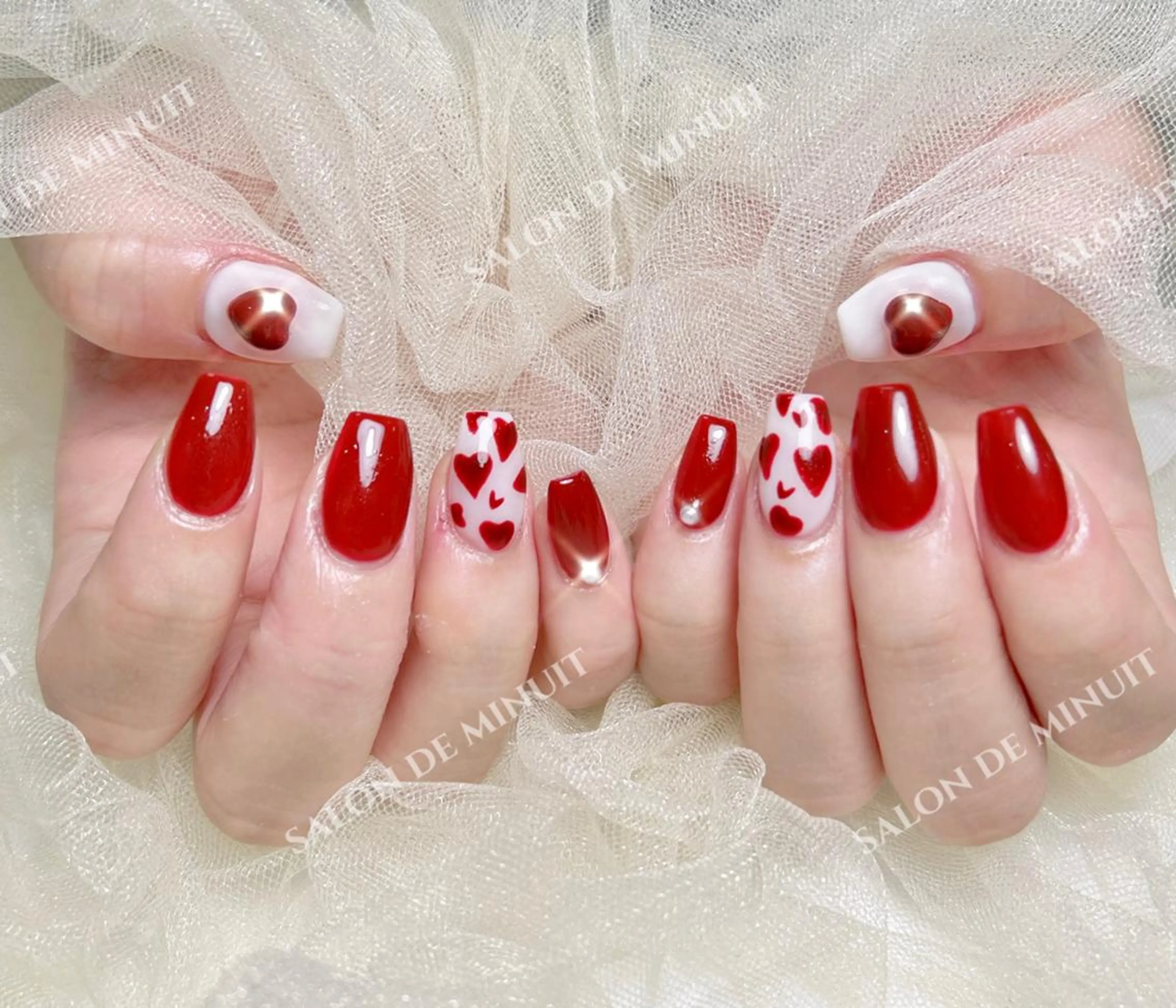 ネイル Salon de Minuit🦩のネイルデザイン