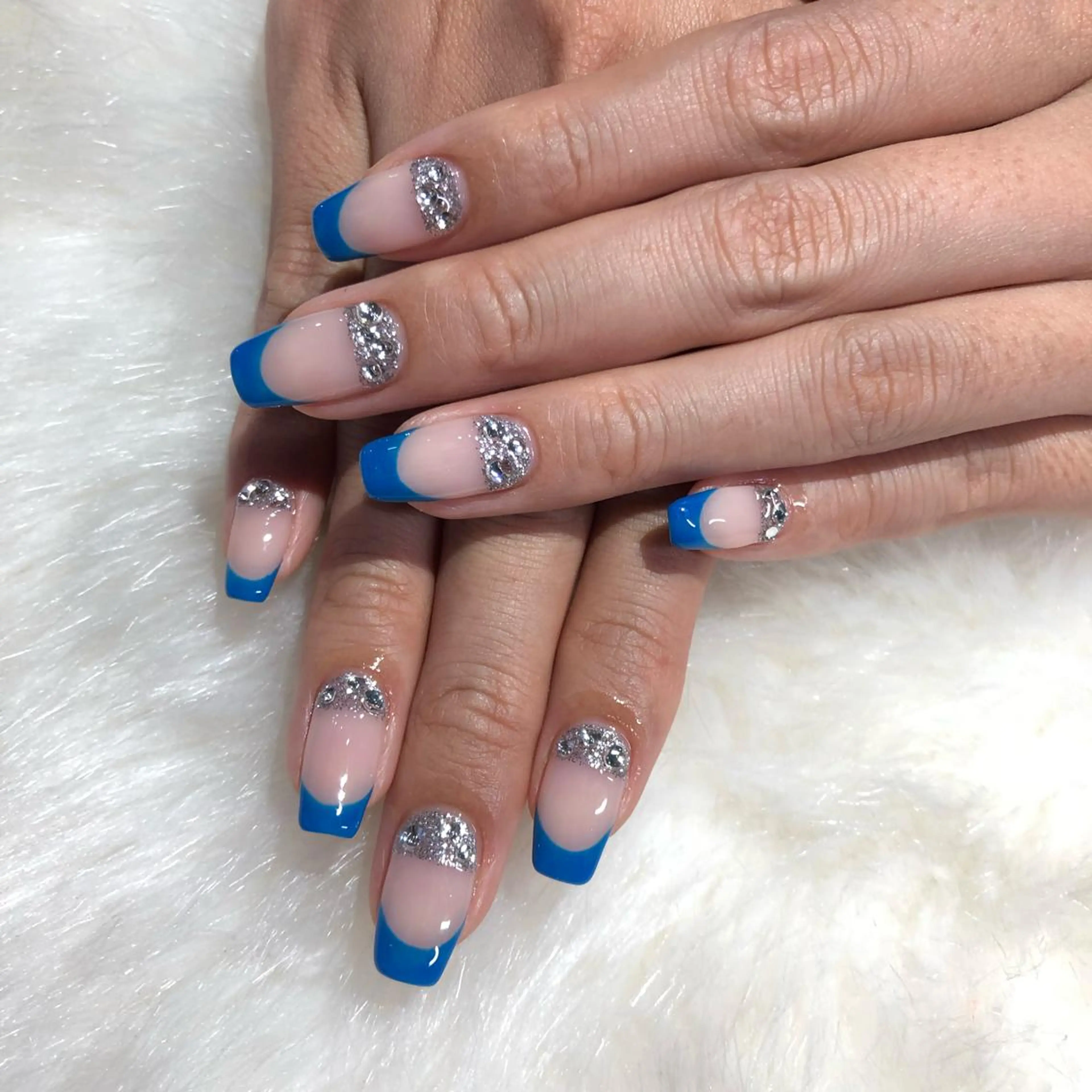 ネイル ハンドネイル フットネイル ハンドケア Nes.Nail所属・Miyagi Asamiのネイルデザイン