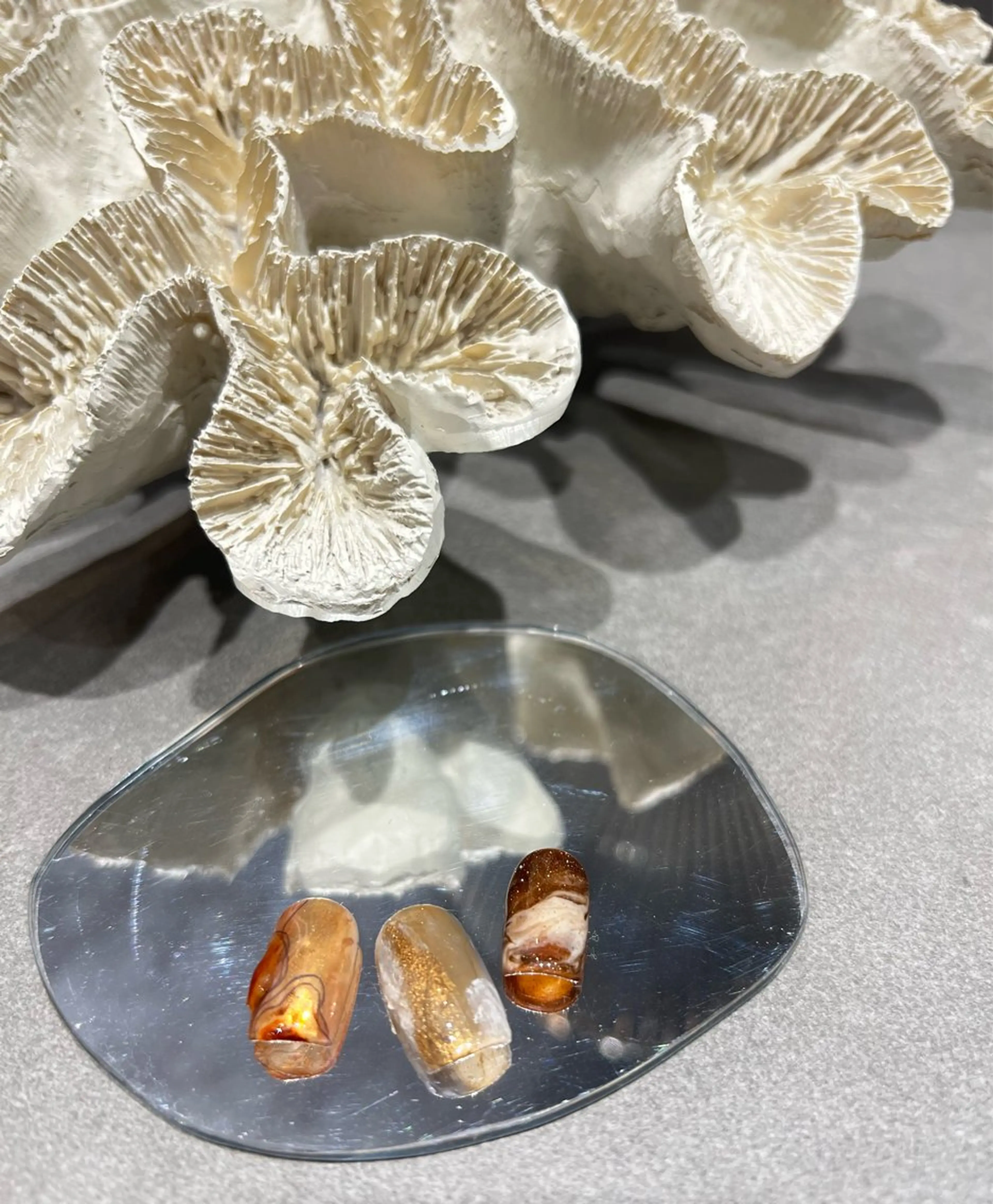 ネイル 金 柚嬉のネイルデザイン