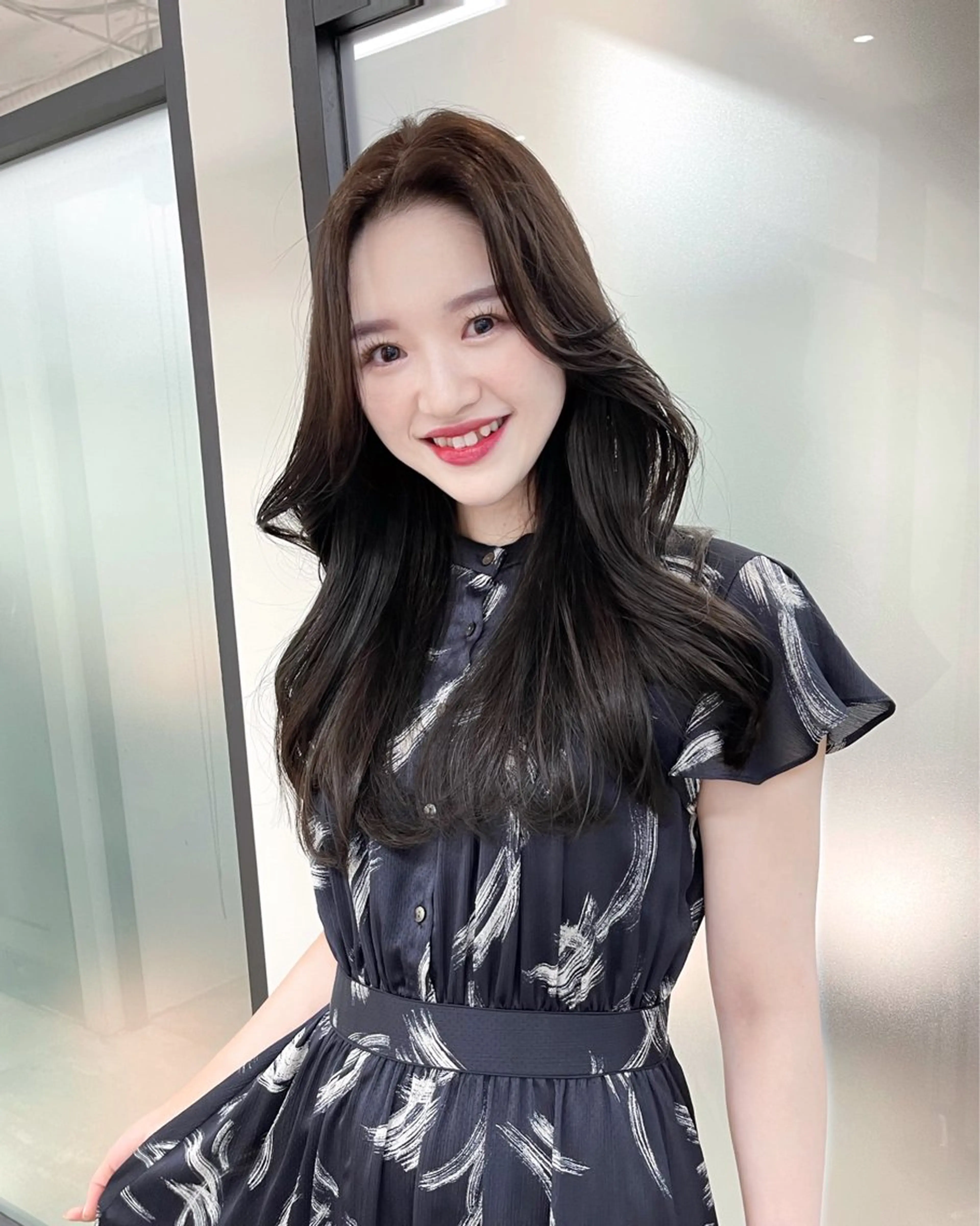 ロング 韓国風ヘア レイヤーカット カット ヘアカラー トリートメント 韓国レイヤーカット 髪質改善▫️水野有真のヘアスタイル