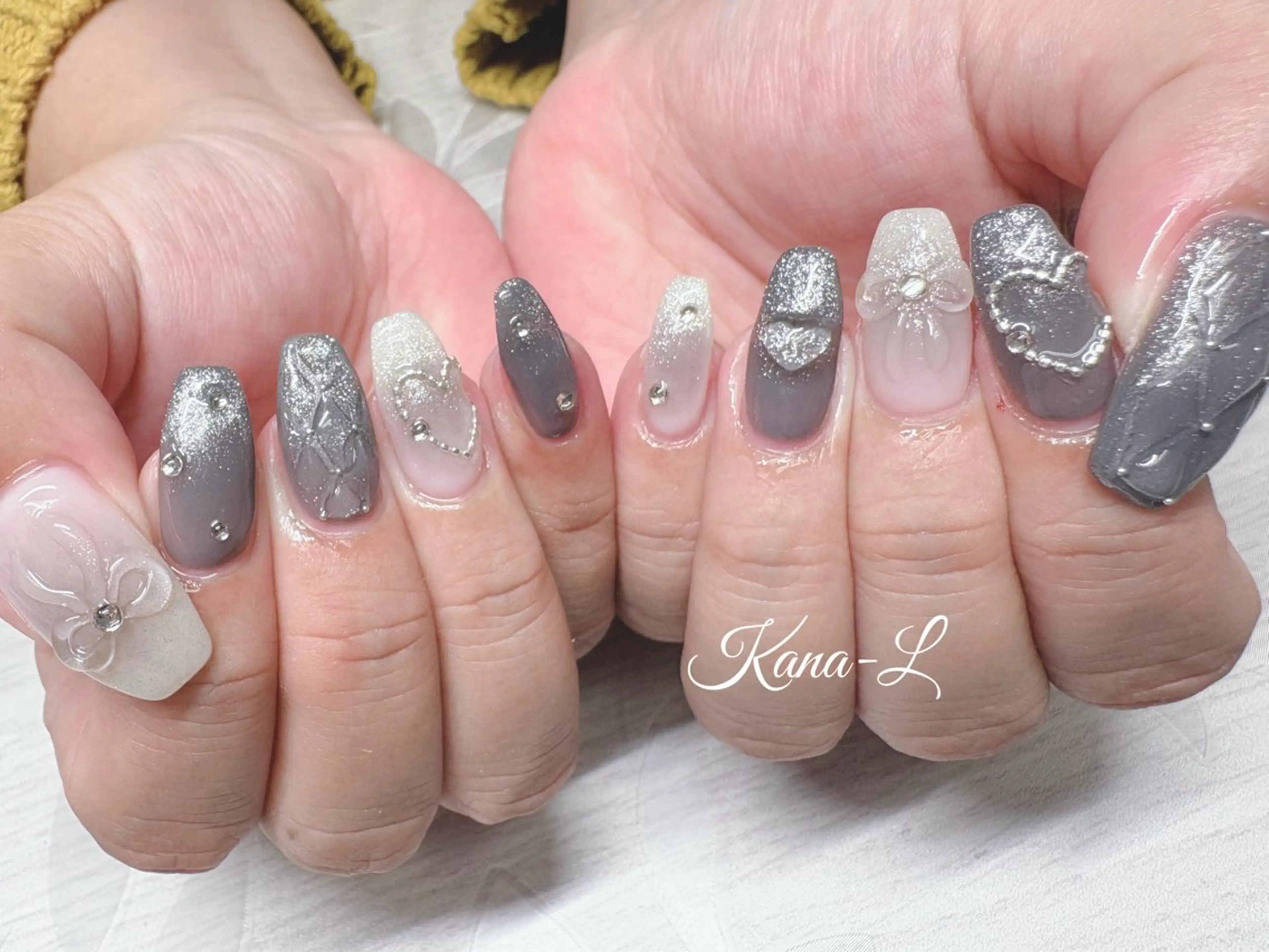ネイル 芦辺 香奈のネイルデザイン