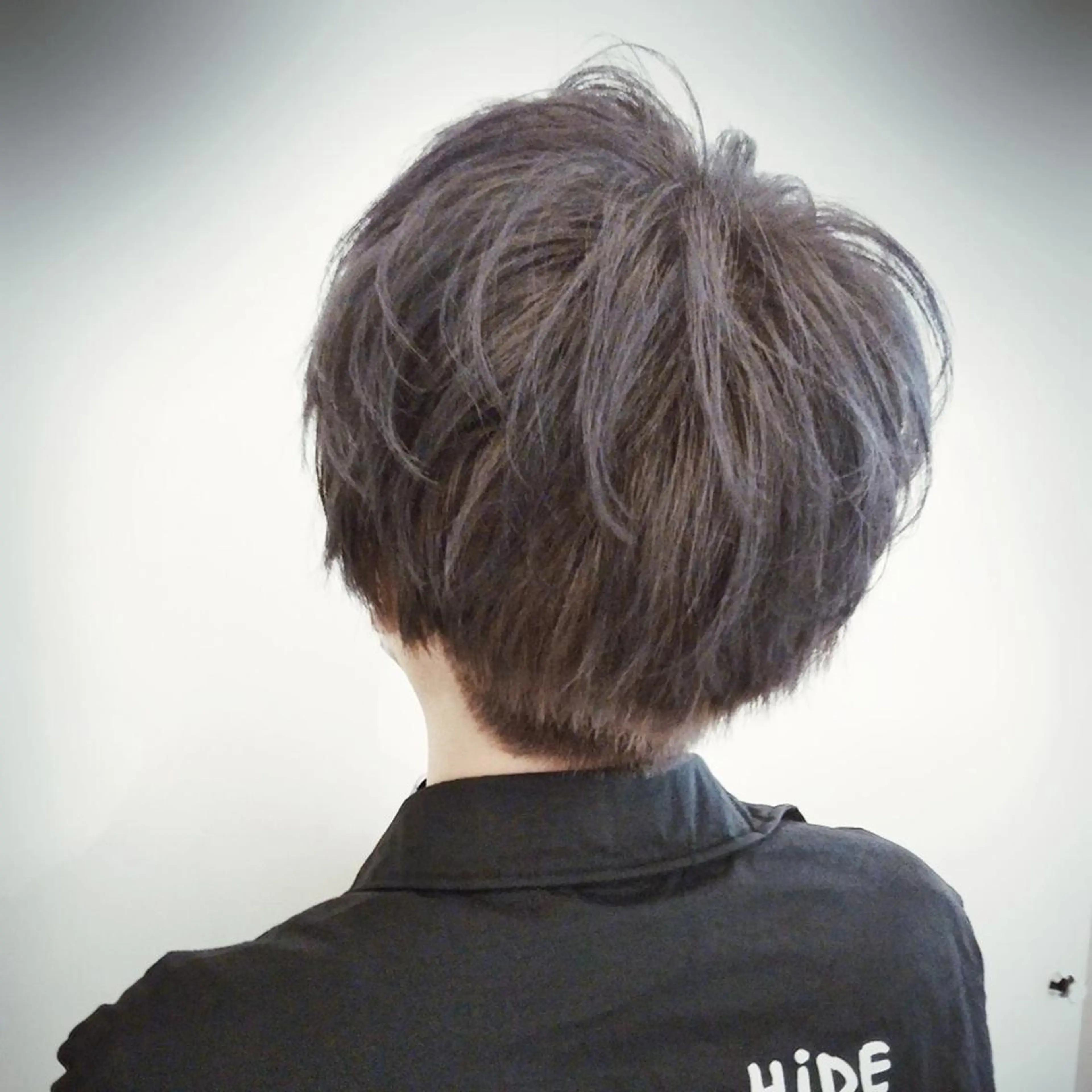 メンズ ショート カラー グレージュ 艶髪サラサラカラー 🌈前原健吾のヘアスタイル