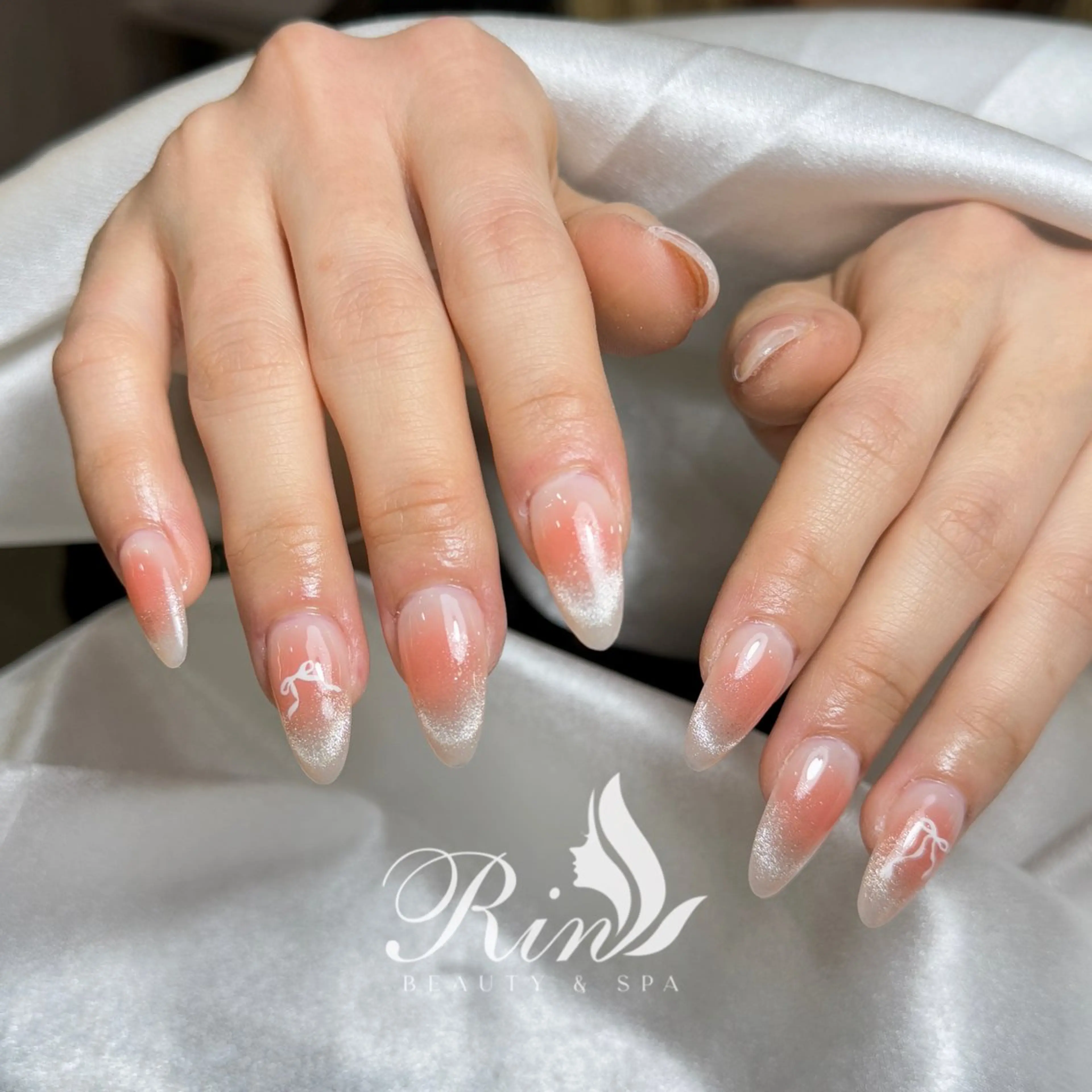 ロング 韓国風ヘア Rin Nail 新大久保店のネイルデザイン