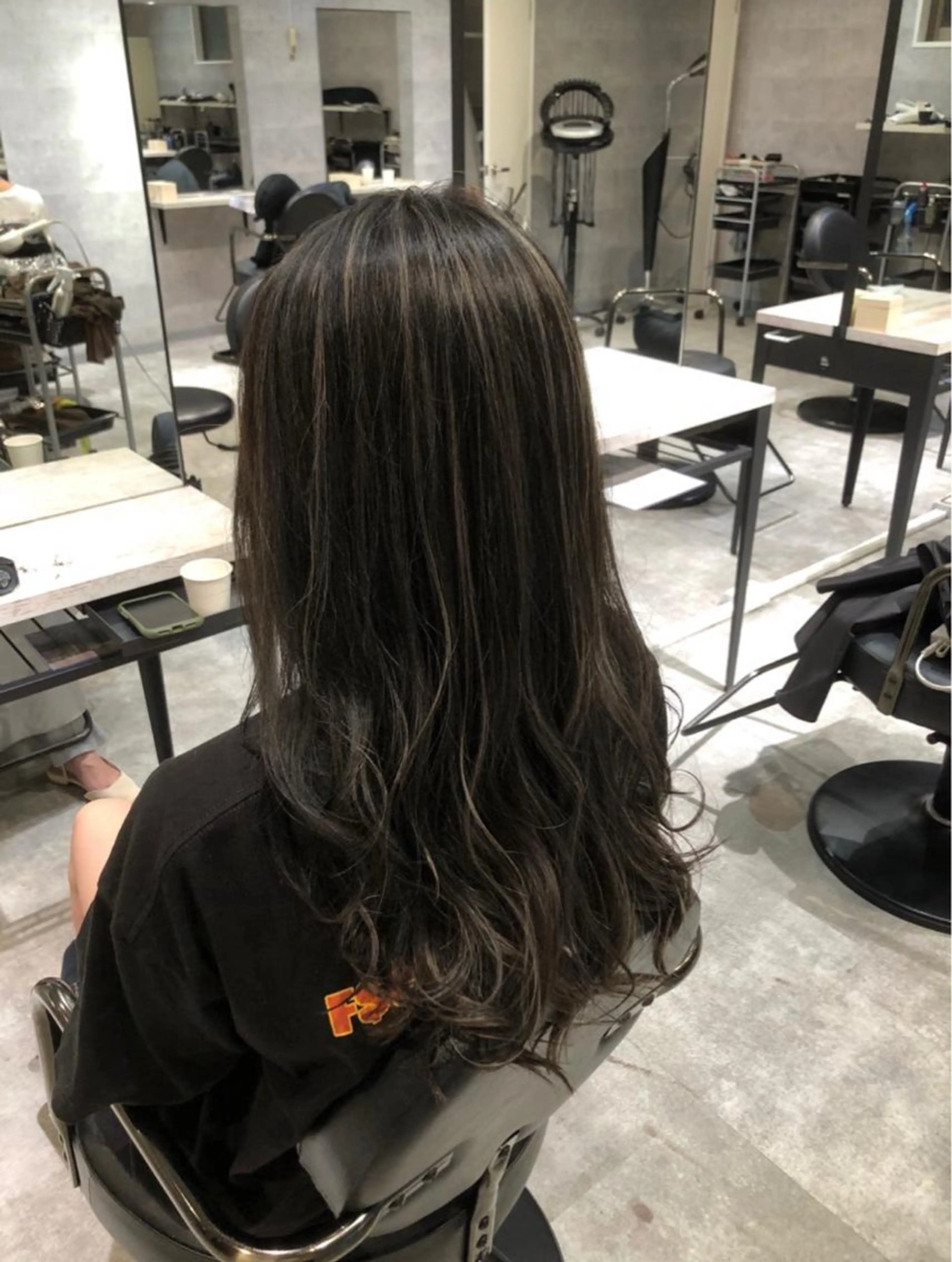 ロング カラー ダブルカラー ハイライトカラー ハイライト 髪質改善 レイヤーカット カット ヘアカラー トリートメント 🌿海山龍馬🌿前髪 /顔まわり/レイヤーのヘアスタイル