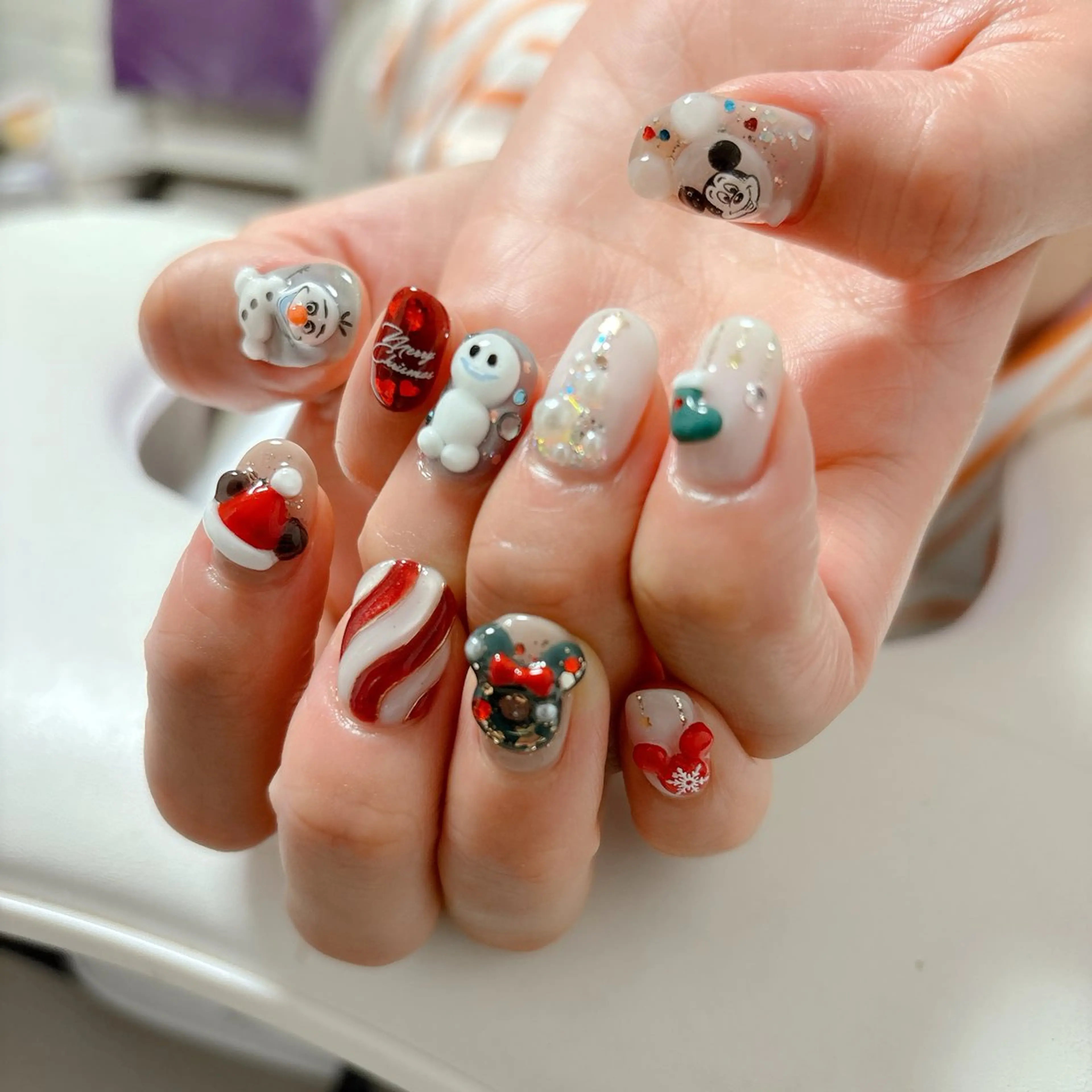 ネイル アートネイル 冬ネイル クリスマス ハンドネイル nailsalon Asryのネイルデザイン