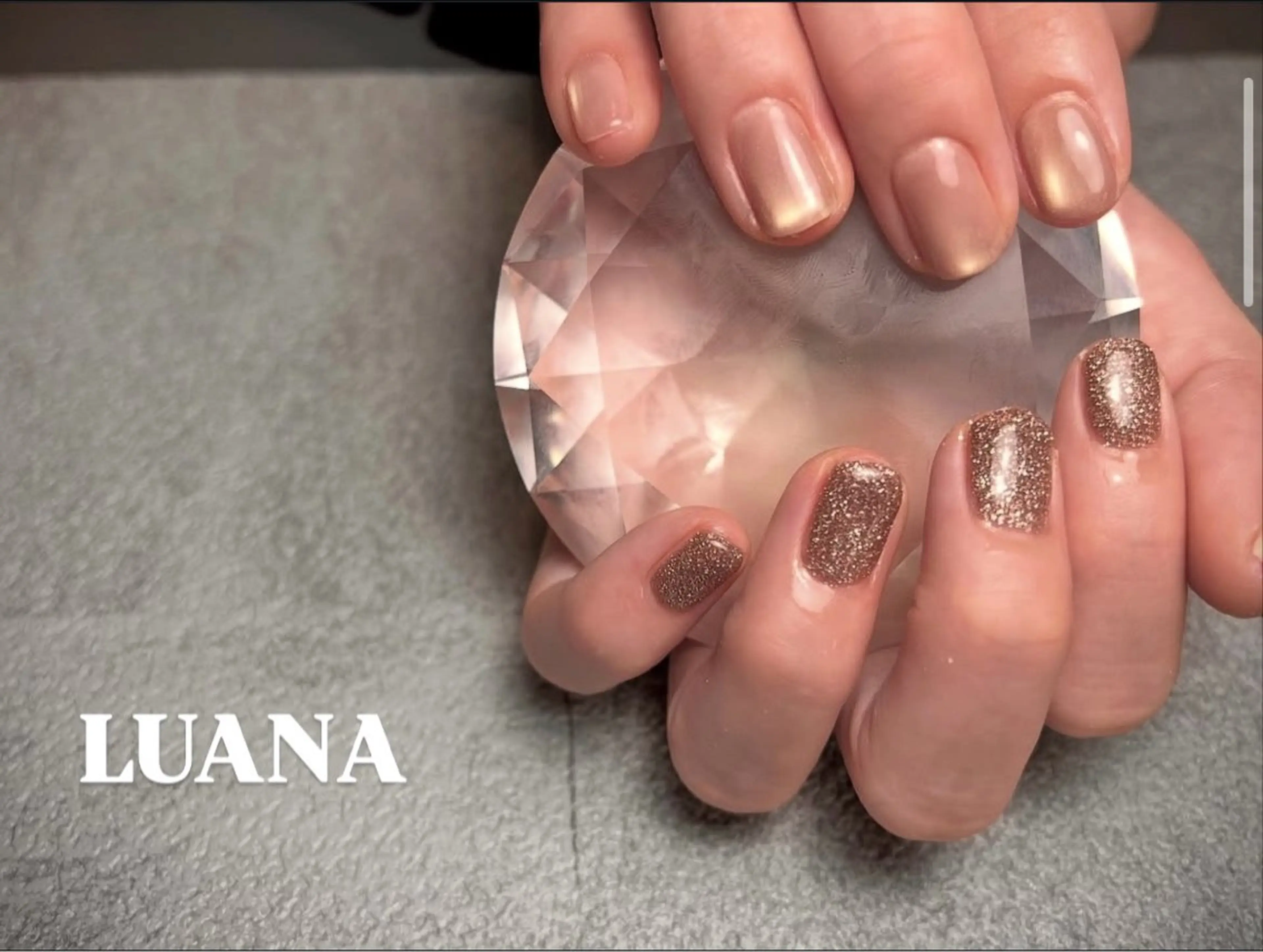 ネイル フラッシュネイル フラッシュマグ マグネットネイル nail salon LUANAのネイルデザイン
