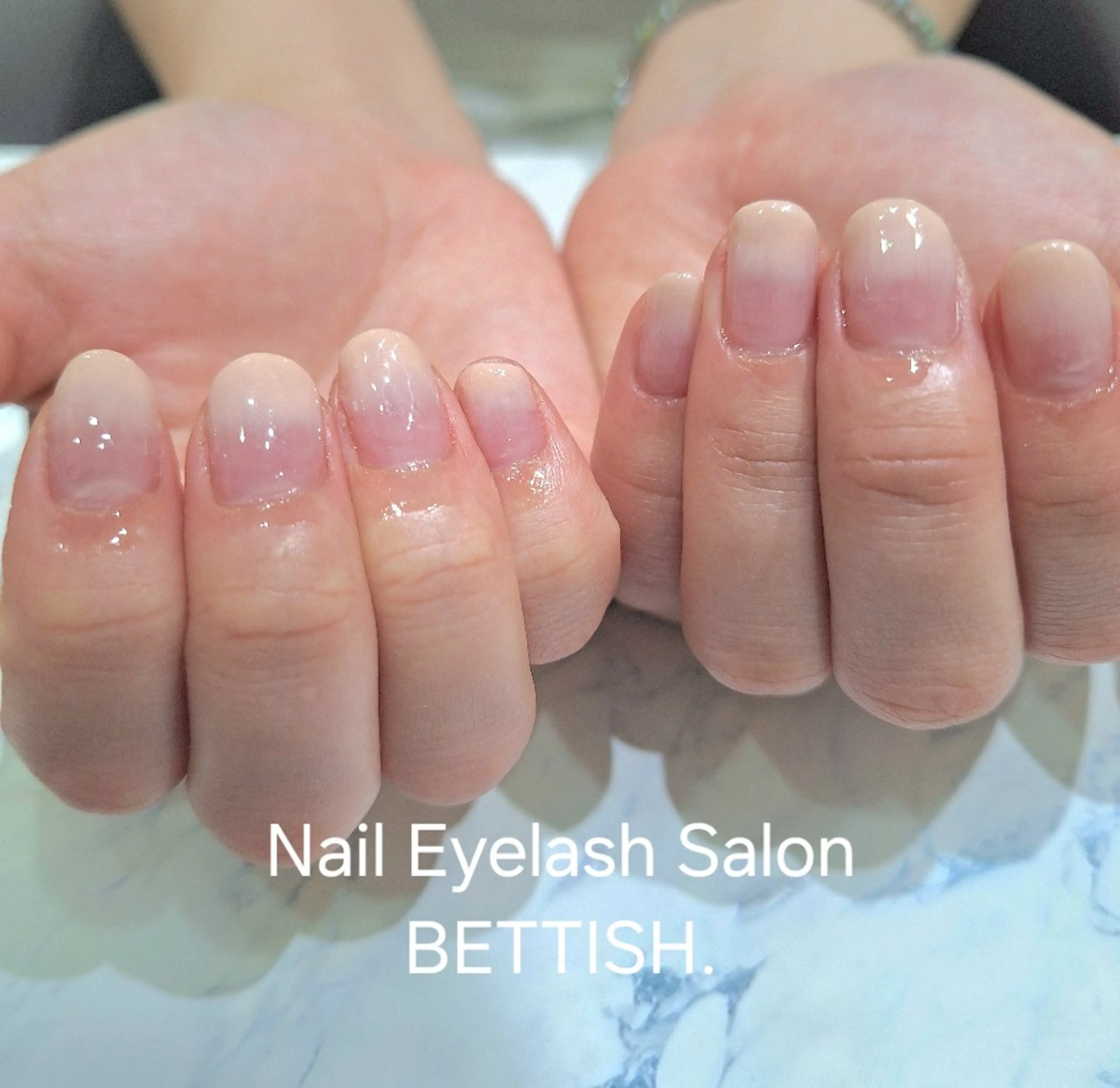 ネイル グラデーション BETTISH　 　AIRIのネイルデザイン