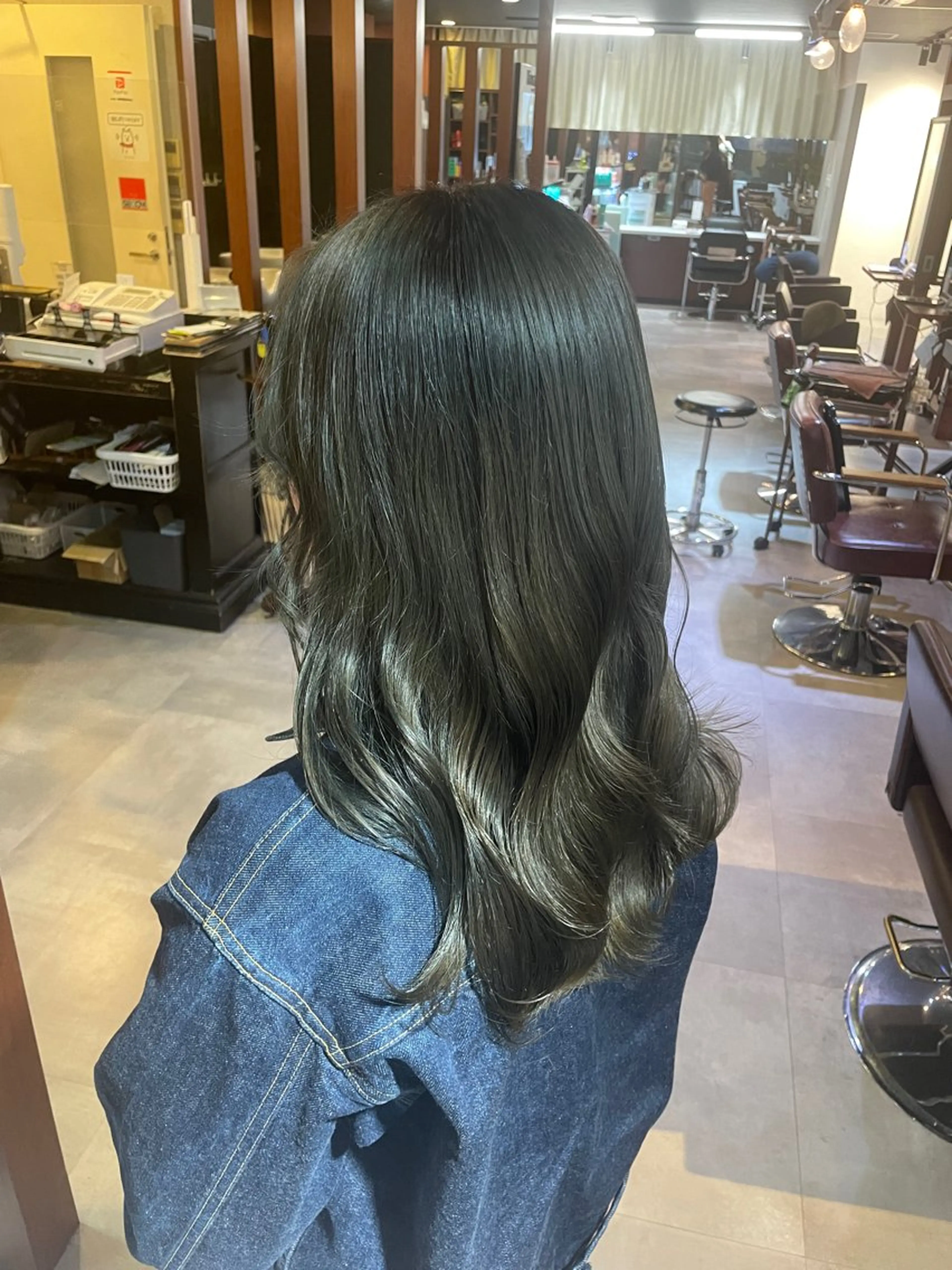 ミディアム eim hair rink  長津田店所属・🫧透明感カラー 🫧しほのヘアスタイル