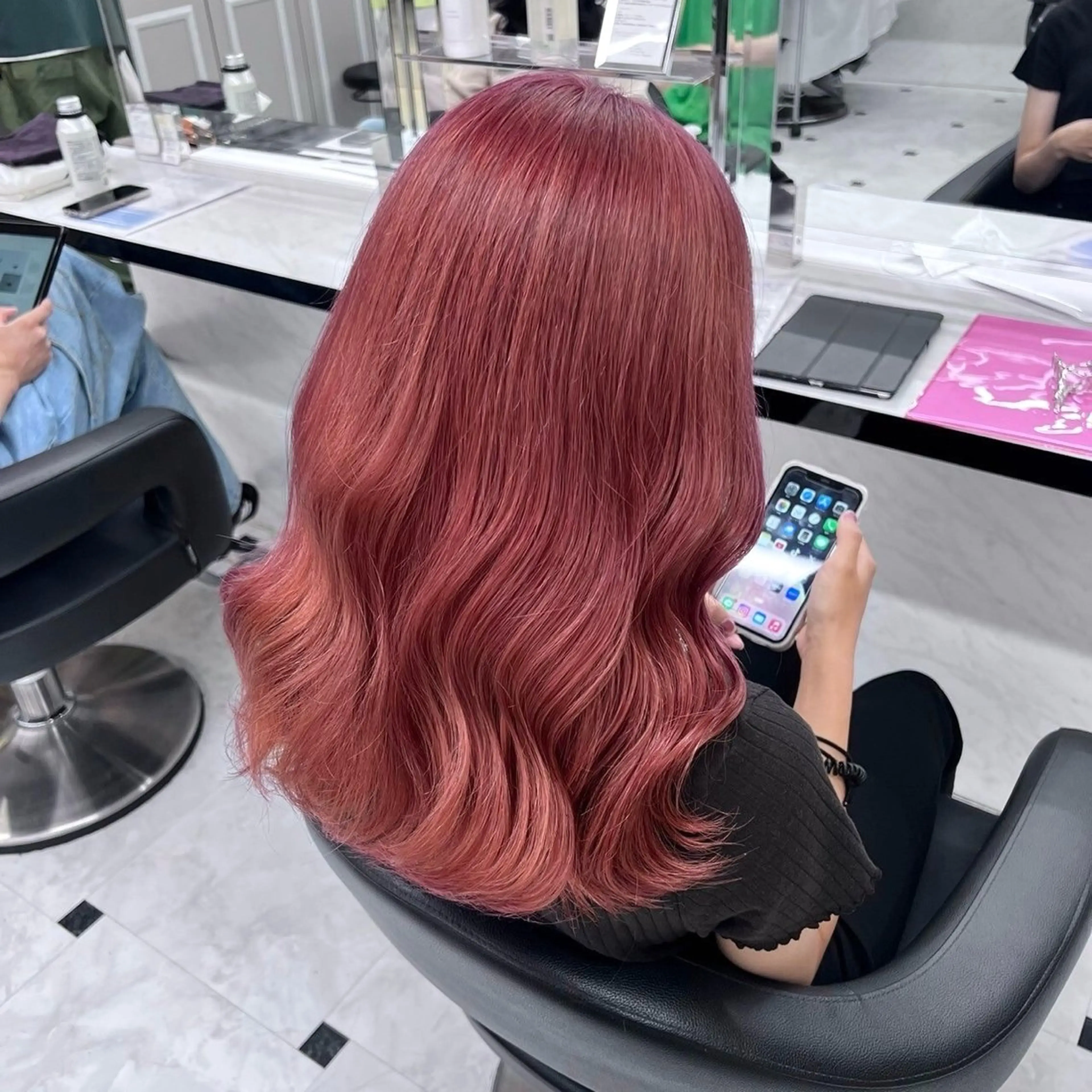 ロング カラー エフェクトブリーチ／ レイヤーカット／翔のヘアスタイル