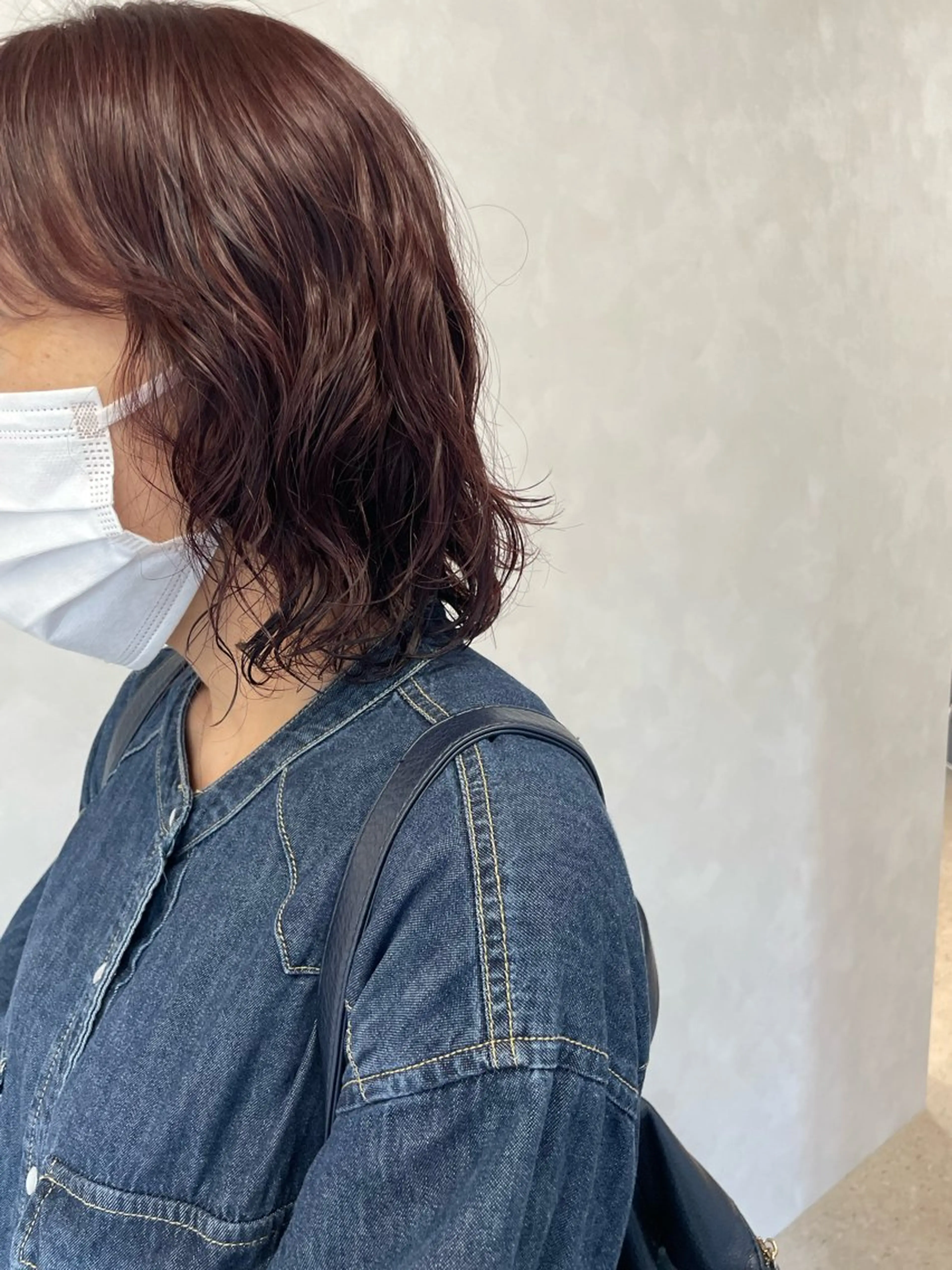 ミディアム カラー パーマ ミウラ サクラコのヘアスタイル